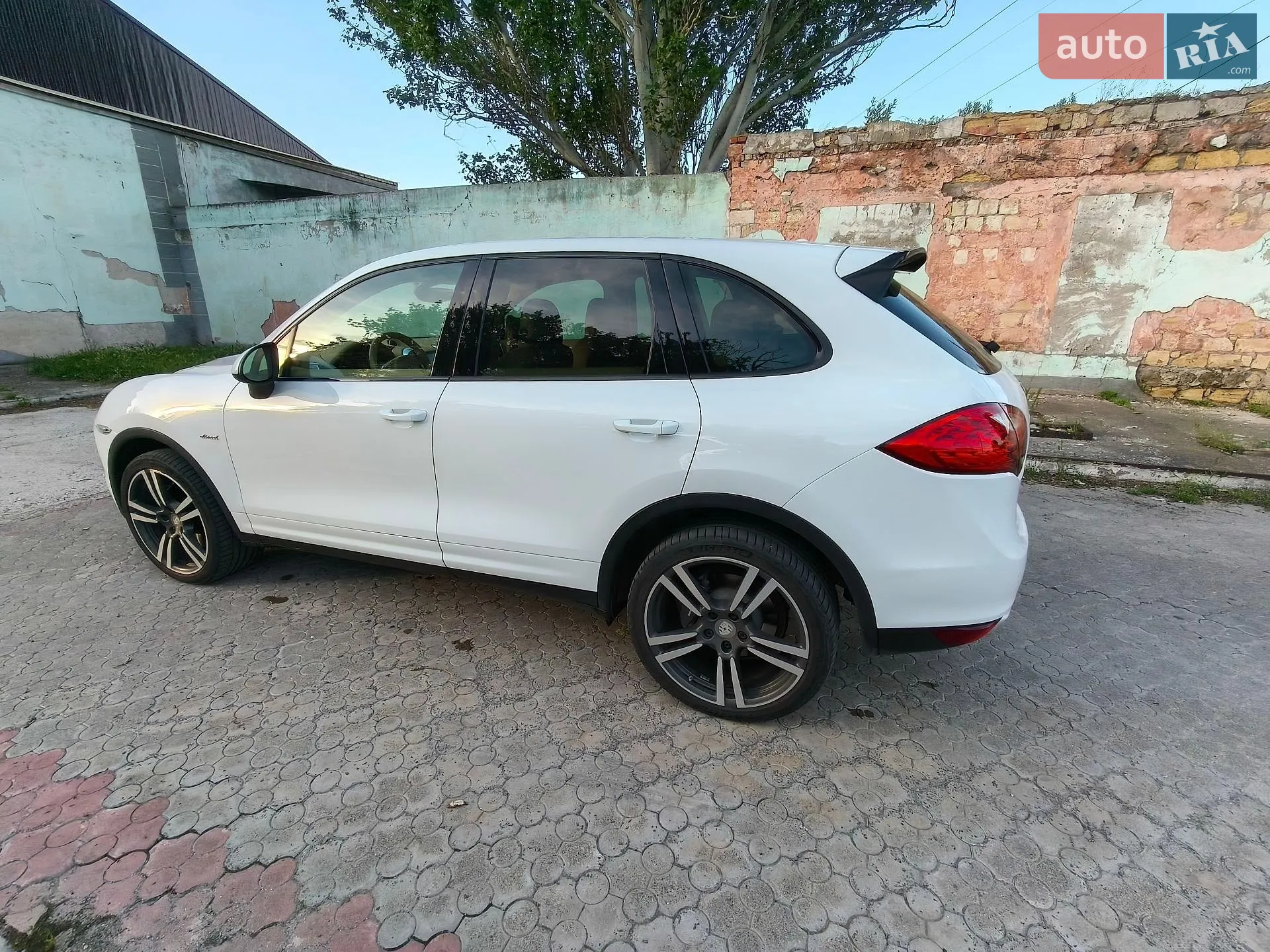 2013 Porsche Cayenne - мініатюра 10