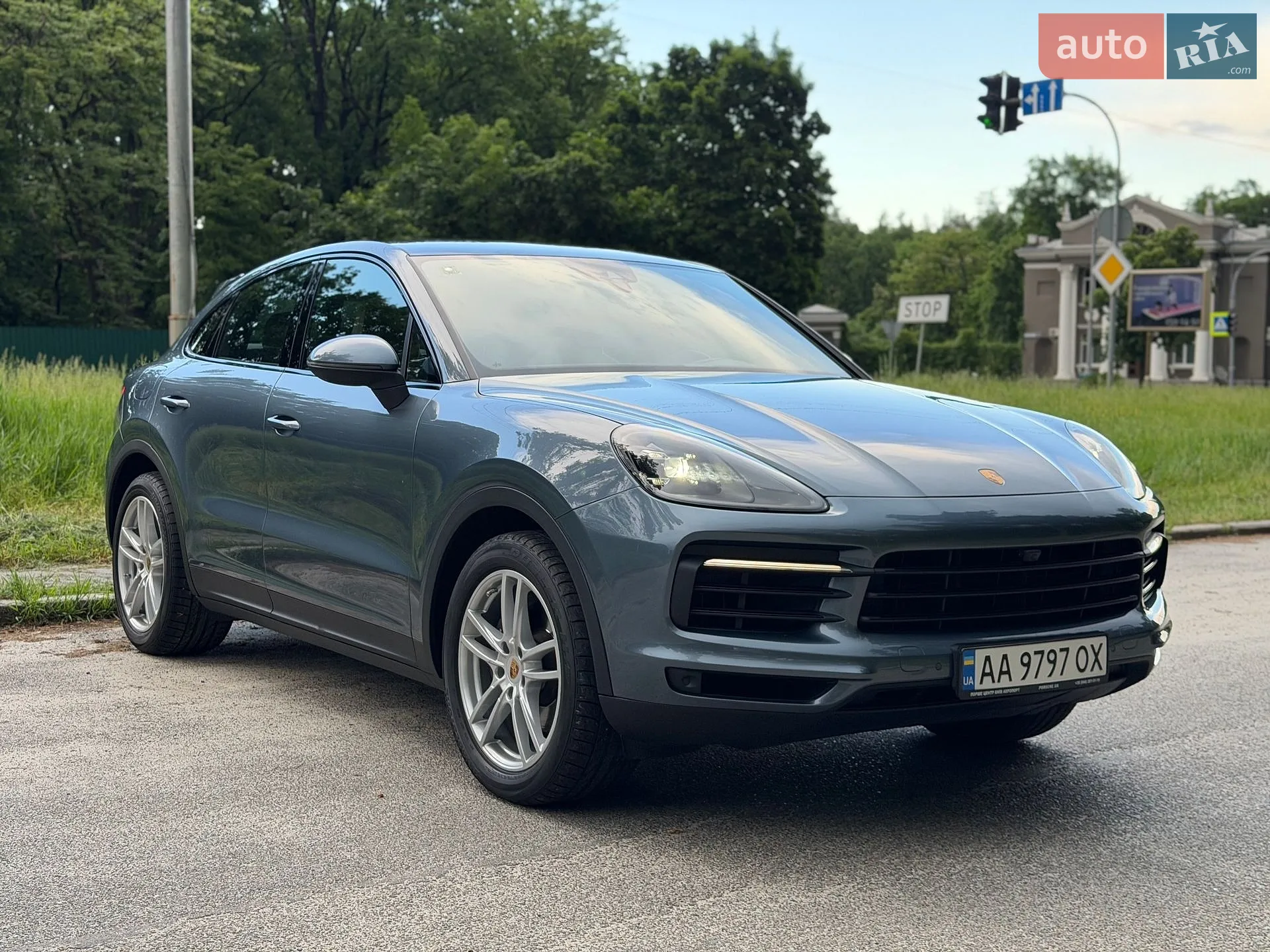 2020 Porsche Cayenne - мініатюра 4