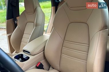 Внедорожник / Кроссовер Porsche Cayenne 2020 в Киеве