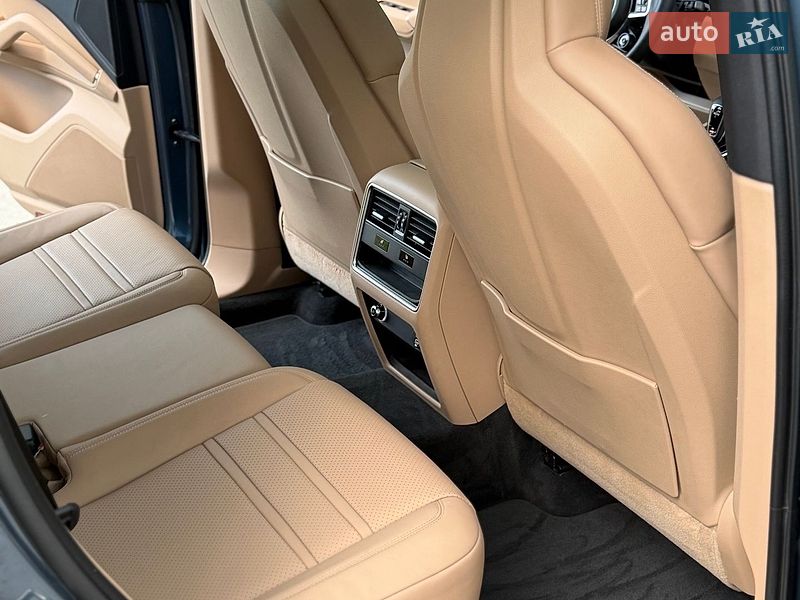 Внедорожник / Кроссовер Porsche Cayenne 2020 в Киеве