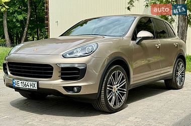 Позашляховик / Кросовер Porsche Cayenne 2016 в Дніпрі