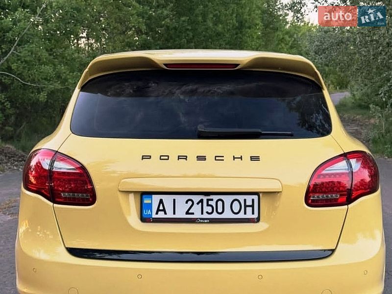 Внедорожник / Кроссовер Porsche Cayenne 2012 в Ровно