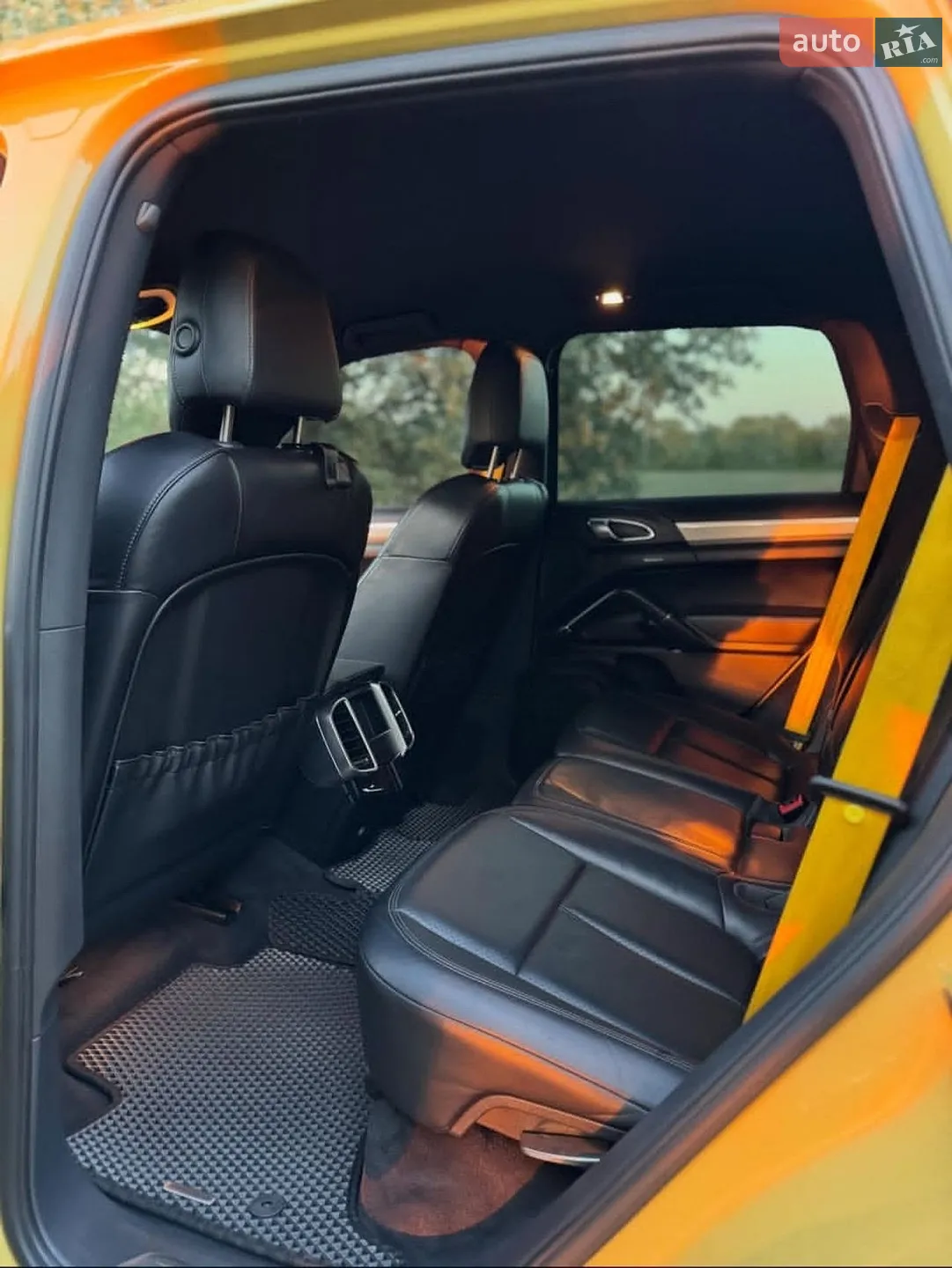 2012 Porsche Cayenne - мініатюра 13