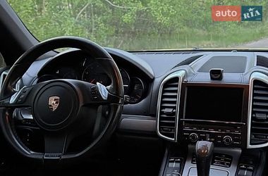 Внедорожник / Кроссовер Porsche Cayenne 2012 в Ровно