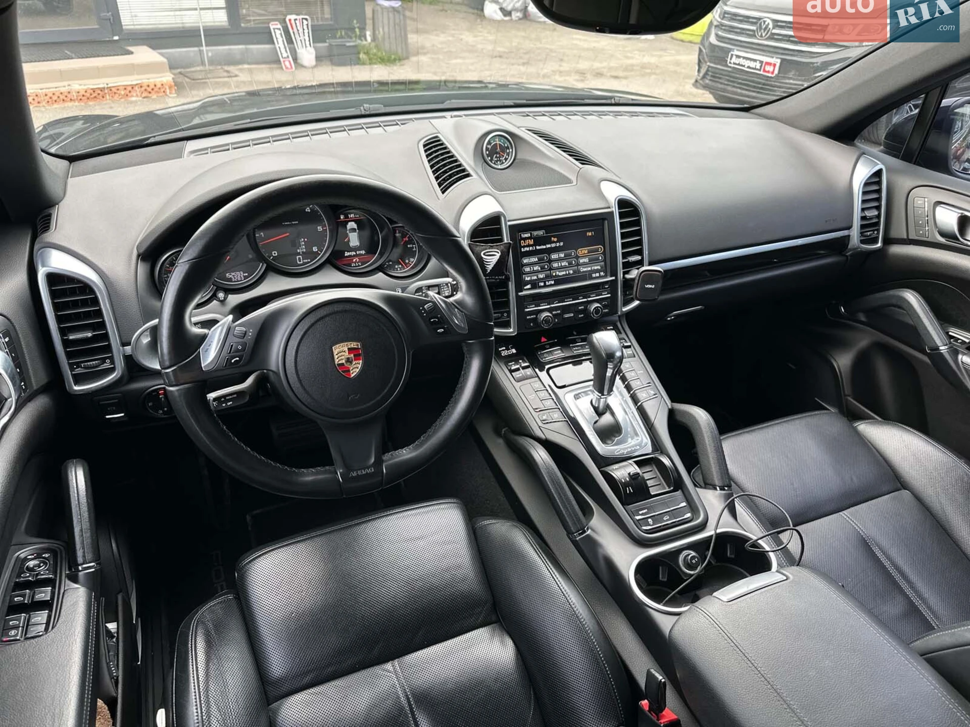 2012 Porsche Cayenne - мініатюра 23