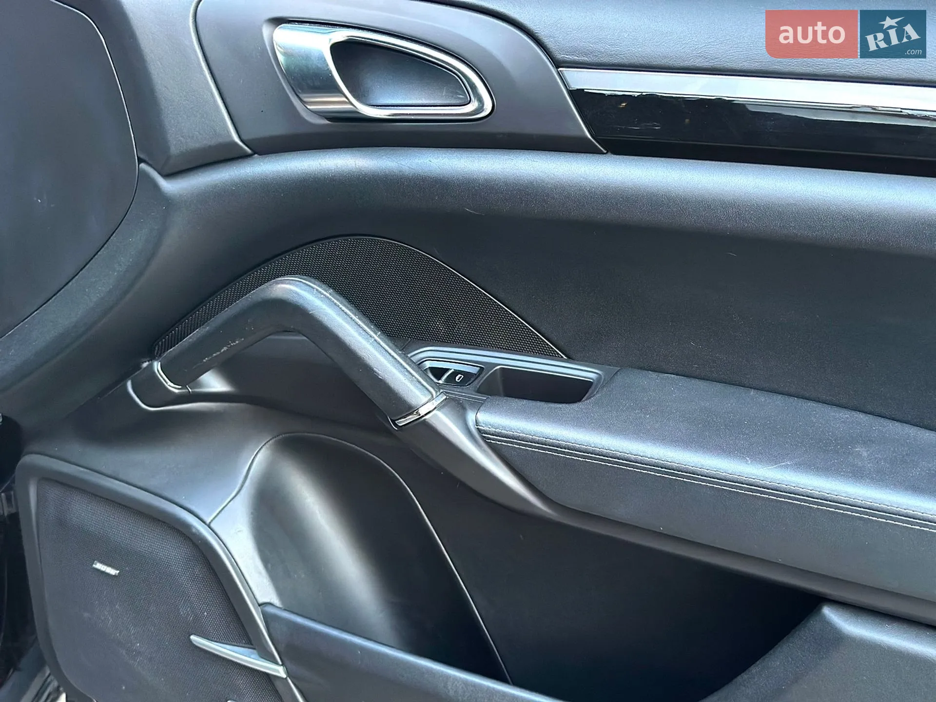 2011 Porsche Cayenne - мініатюра 36