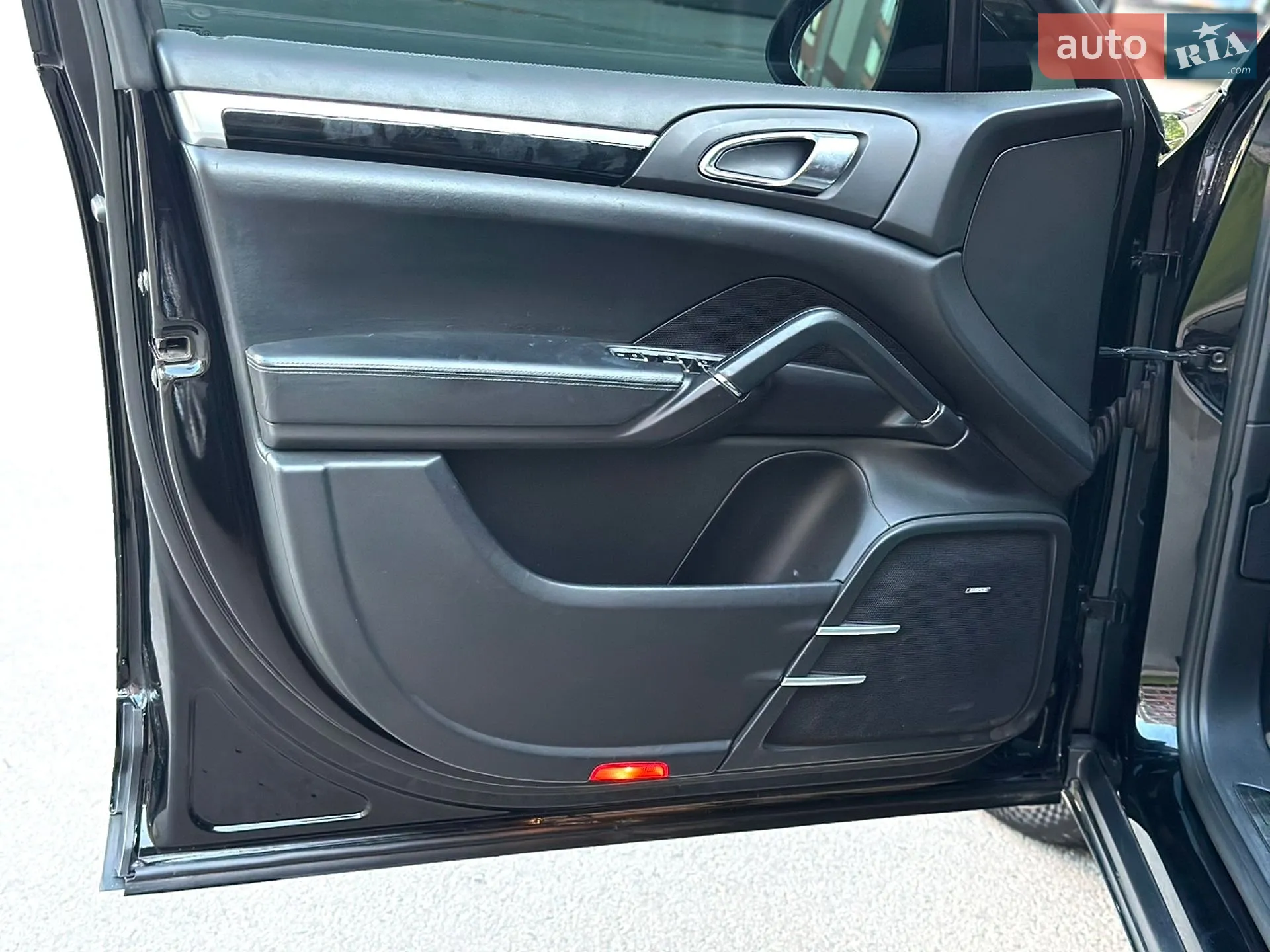 2011 Porsche Cayenne - мініатюра 53