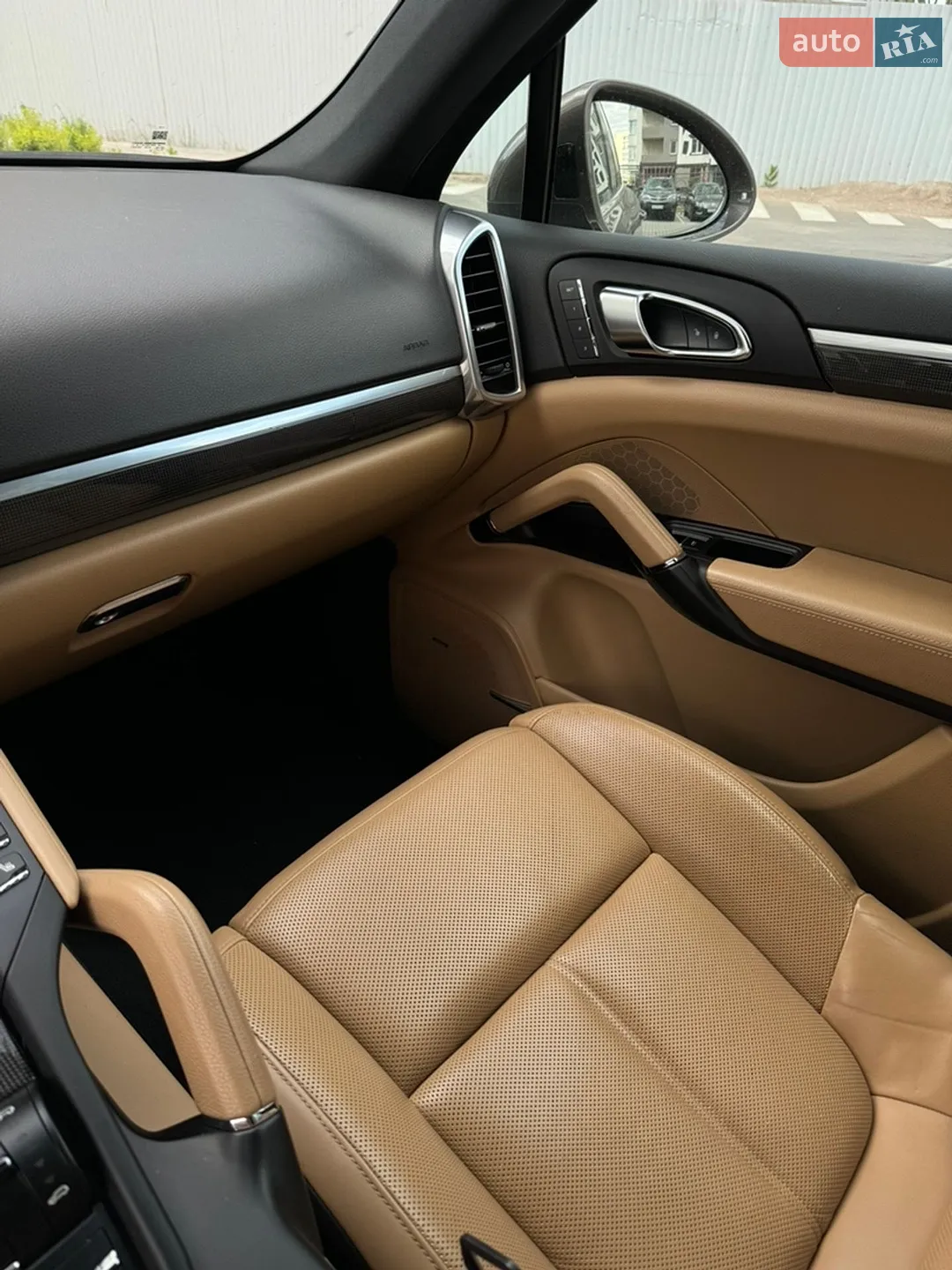 2015 Porsche Cayenne - мініатюра 22