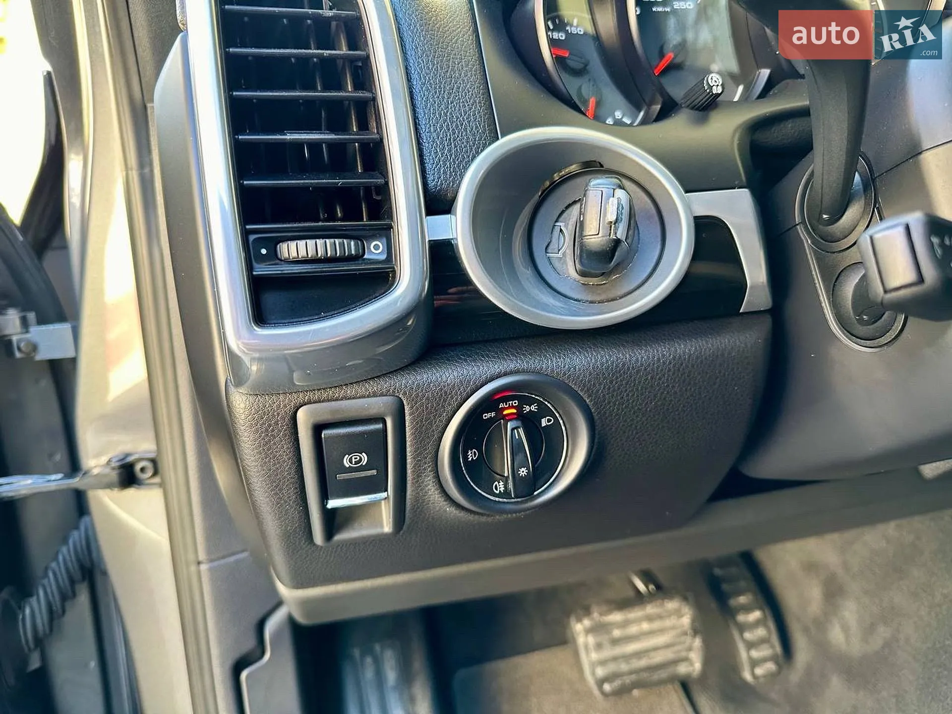 2013 Porsche Cayenne - мініатюра 9