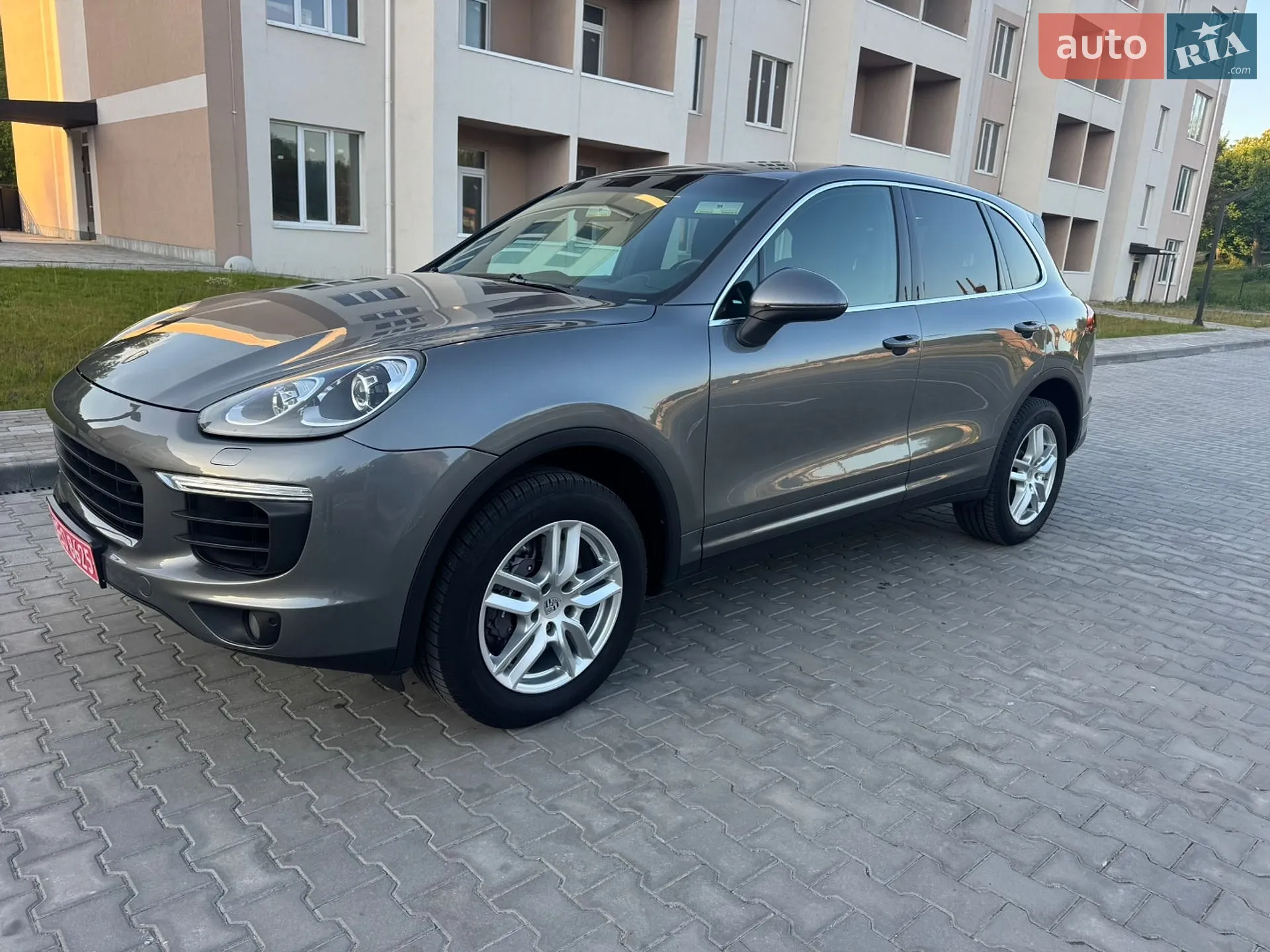 2016 Porsche Cayenne - мініатюра 11