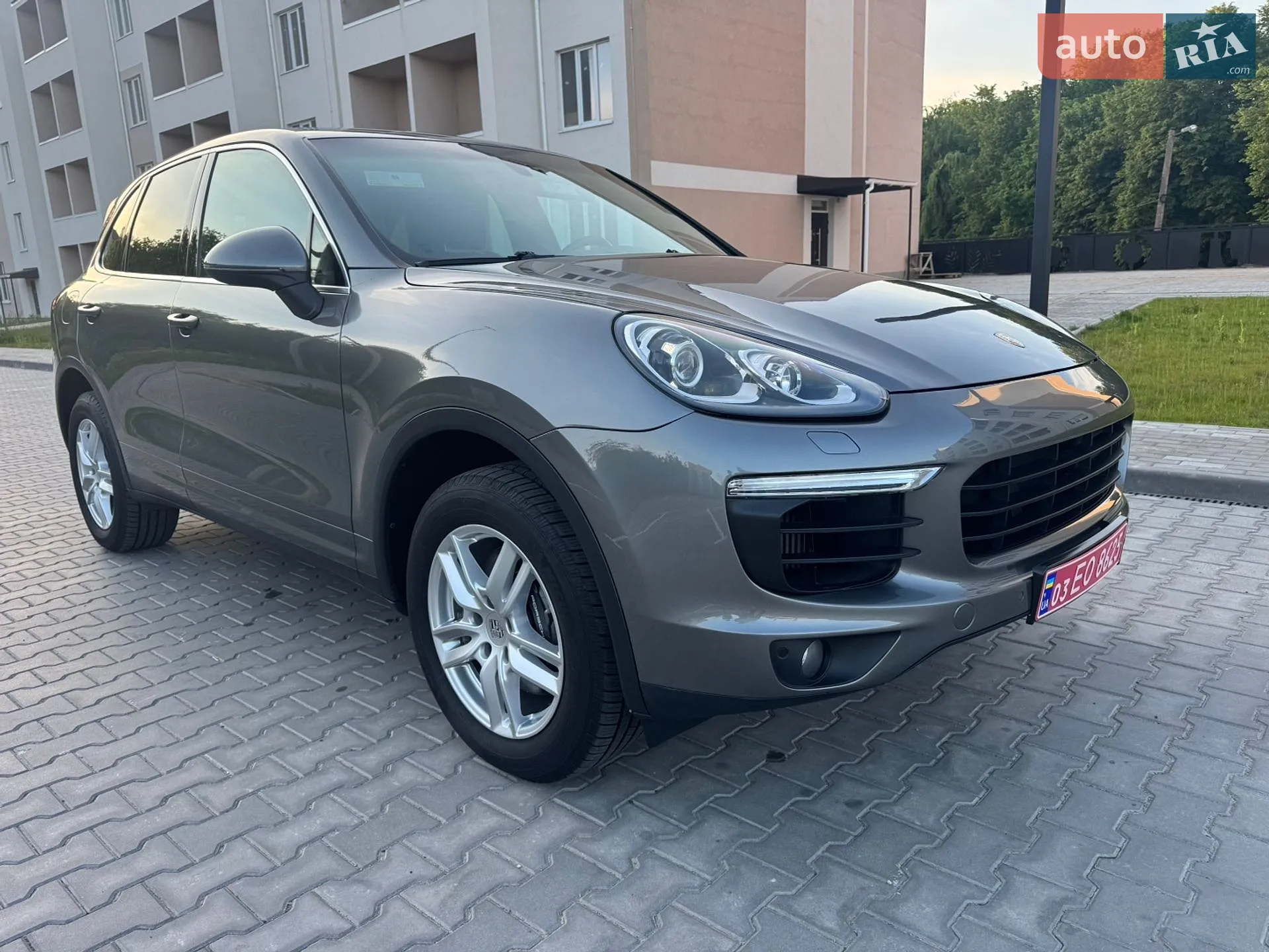 2016 Porsche Cayenne - мініатюра 18