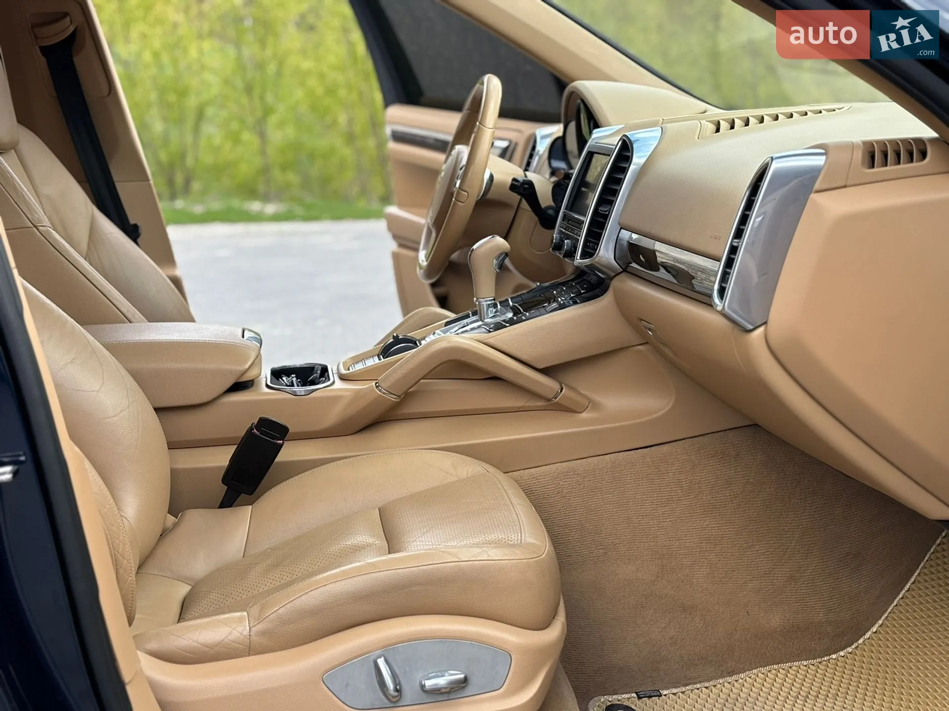 2012 Porsche Cayenne - мініатюра 22