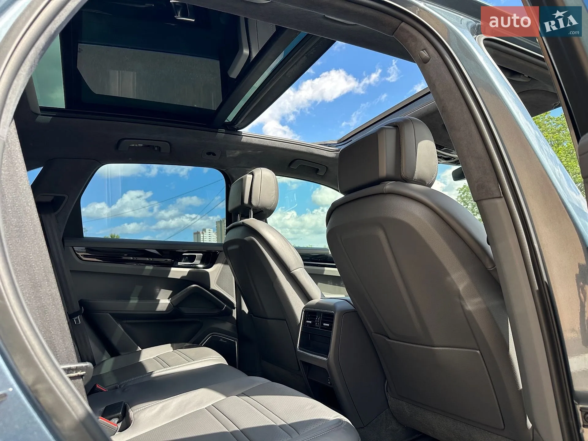 2018 Porsche Cayenne - мініатюра 11