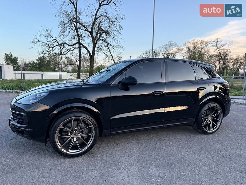 Внедорожник / Кроссовер Porsche Cayenne 2018 в Днепре
