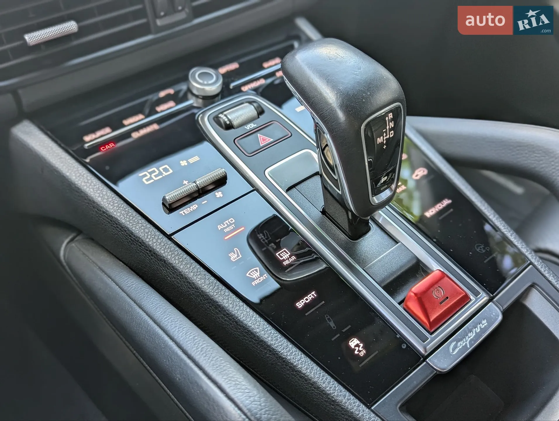 2019 Porsche Cayenne - мініатюра 28