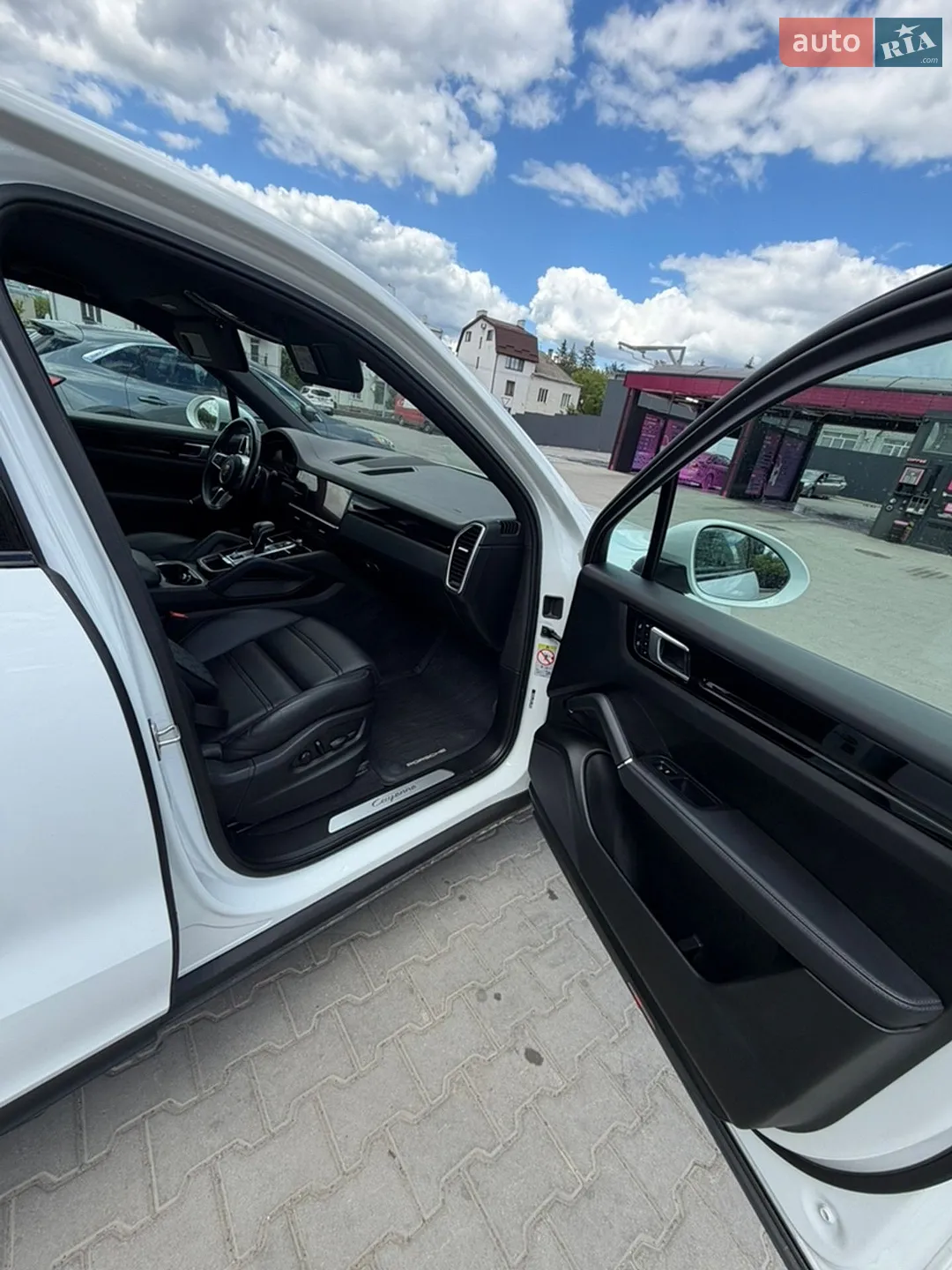 2021 Porsche Cayenne - мініатюра 5