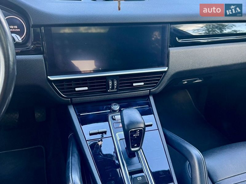 Внедорожник / Кроссовер Porsche Cayenne 2019 в Первомайске
