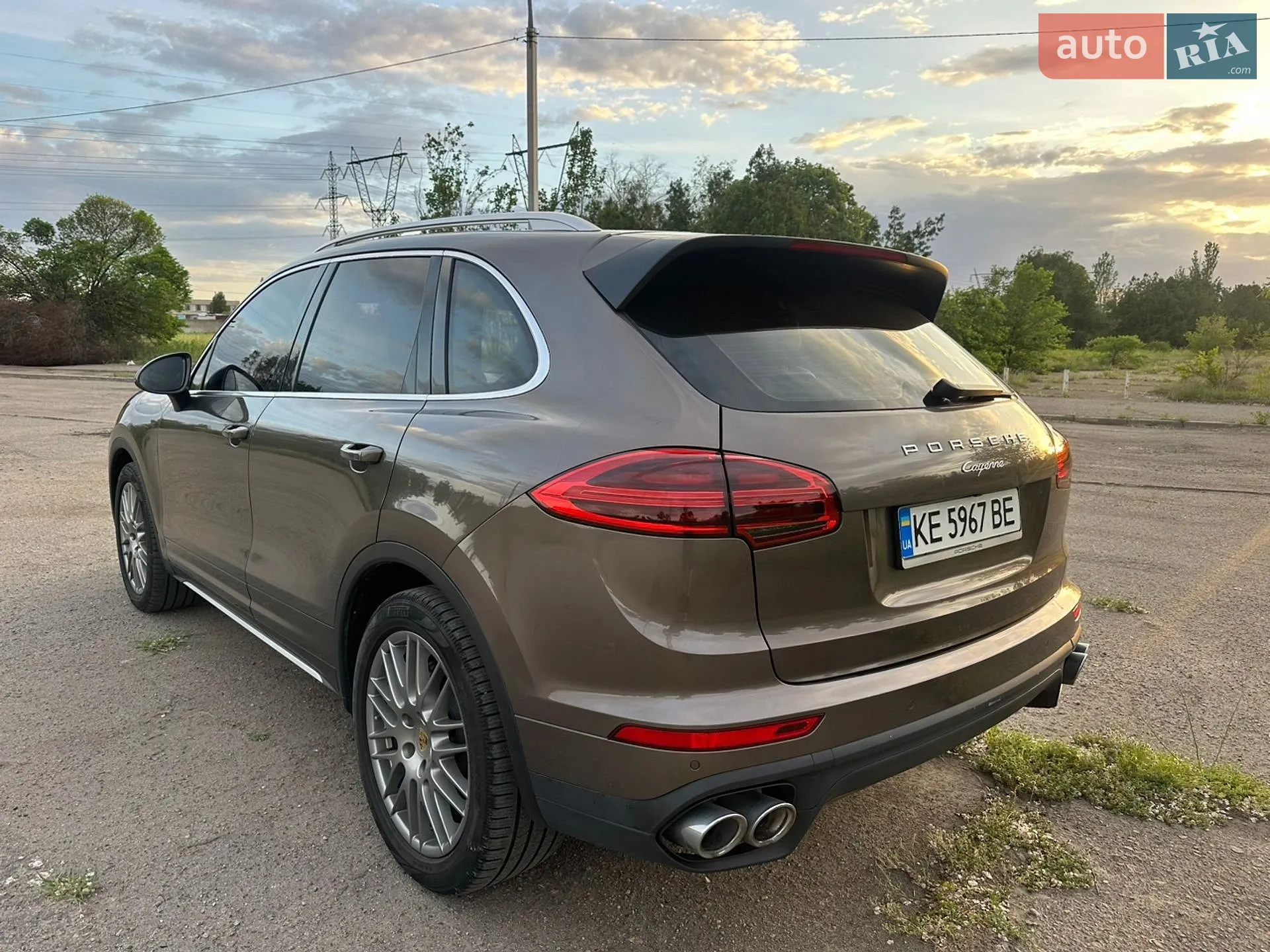 2016 Porsche Cayenne - мініатюра 22