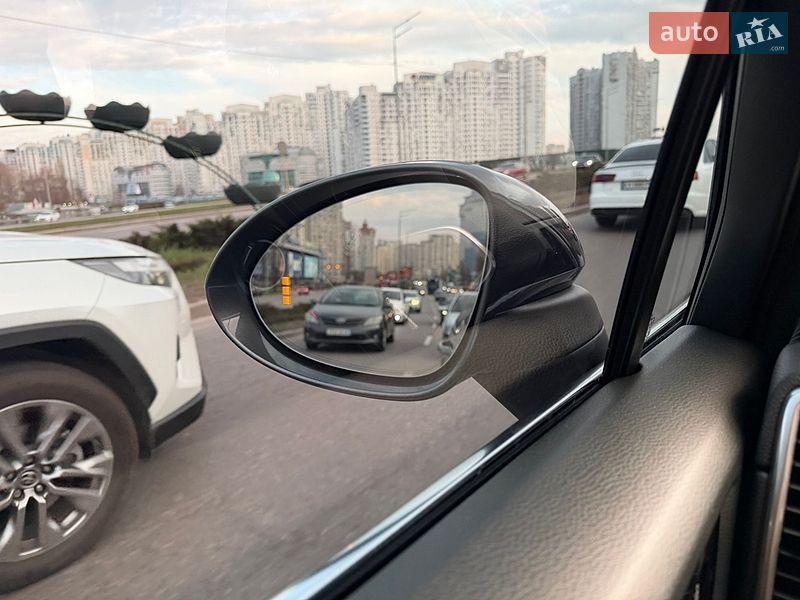 Внедорожник / Кроссовер Porsche Cayenne 2020 в Киеве