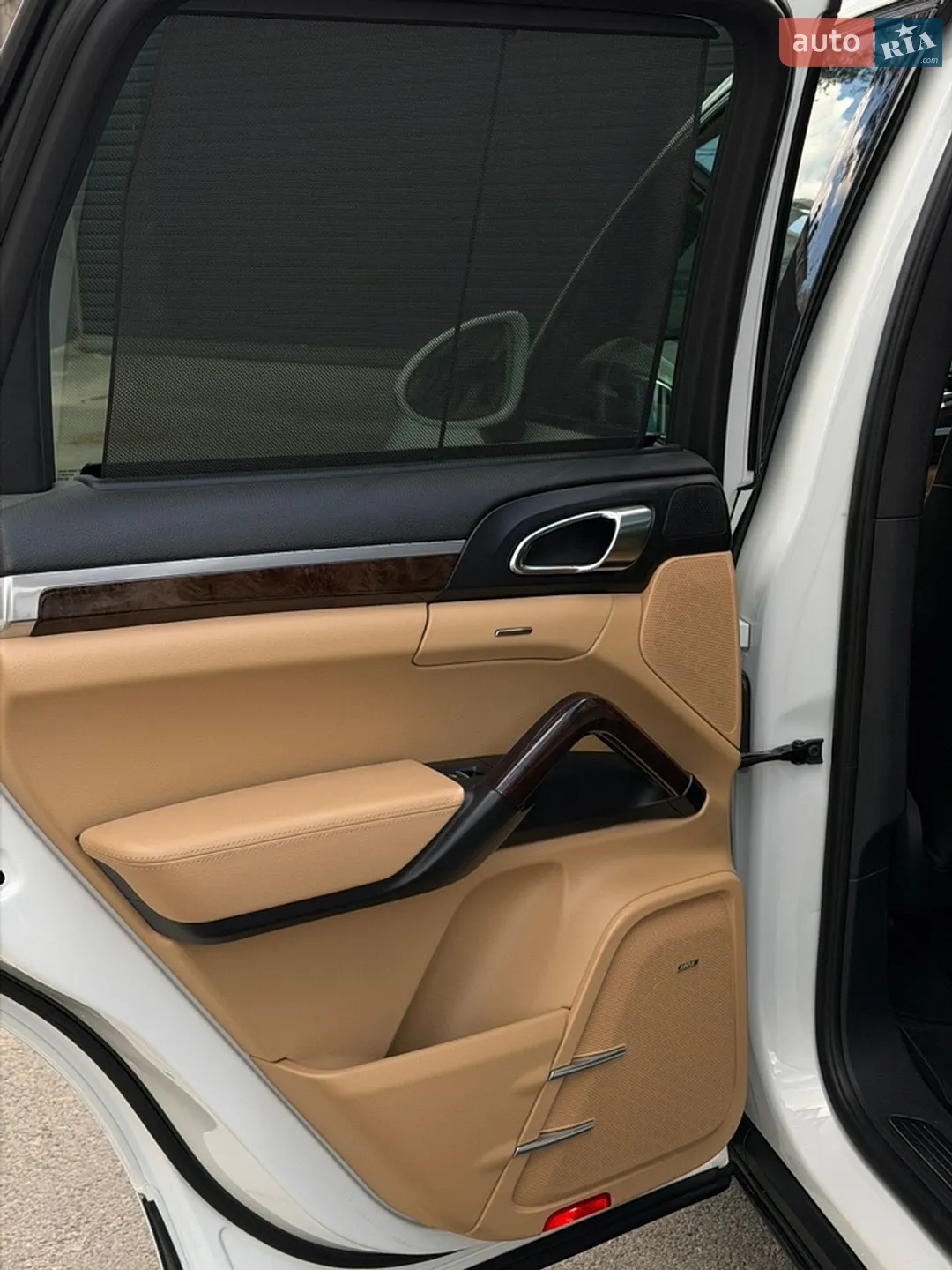 2015 Porsche Cayenne - мініатюра 32