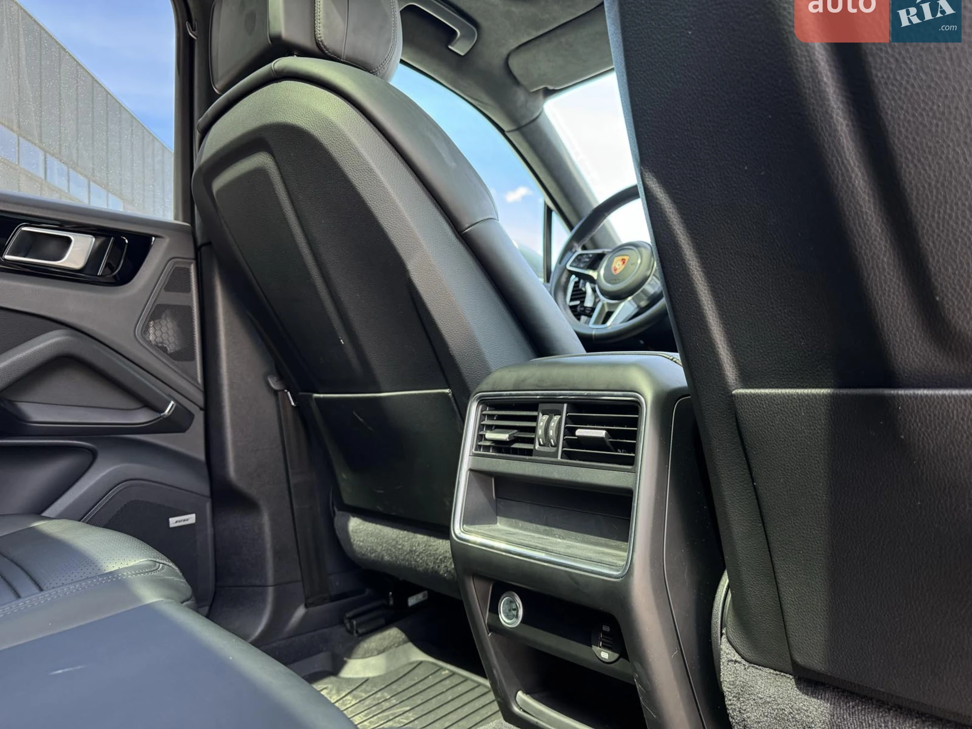 2018 Porsche Cayenne - мініатюра 35