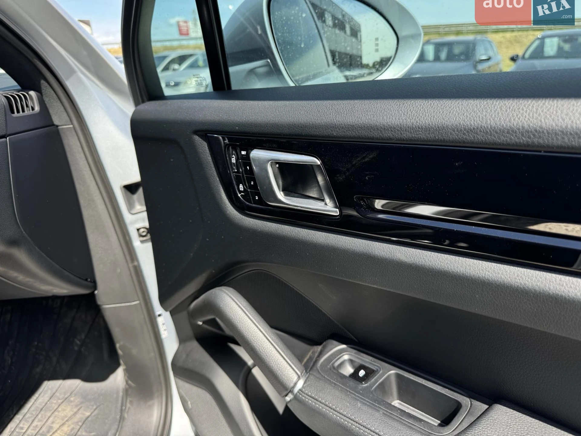 2018 Porsche Cayenne - мініатюра 32