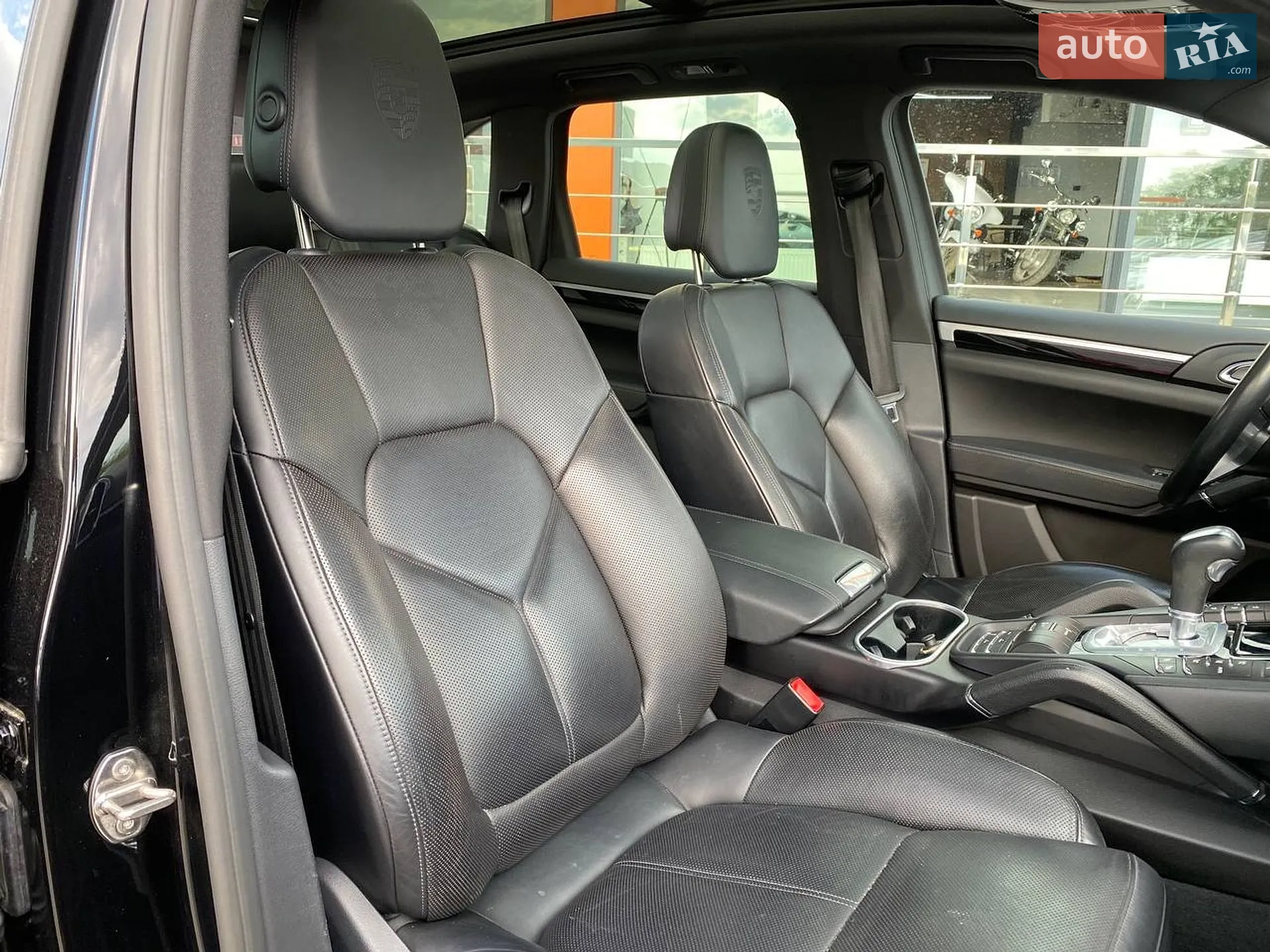 2016 Porsche Cayenne - мініатюра 25