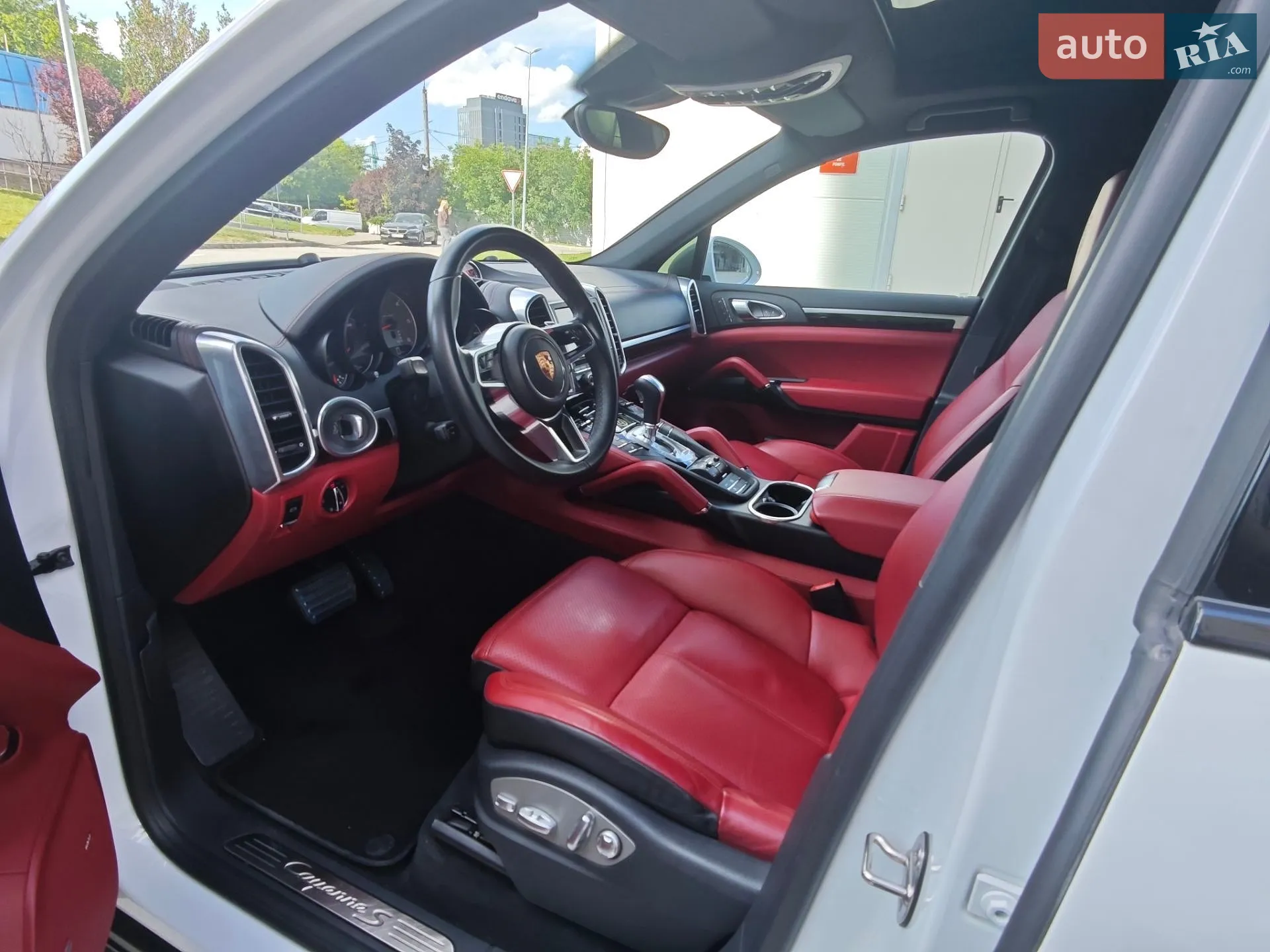 2015 Porsche Cayenne - мініатюра 25