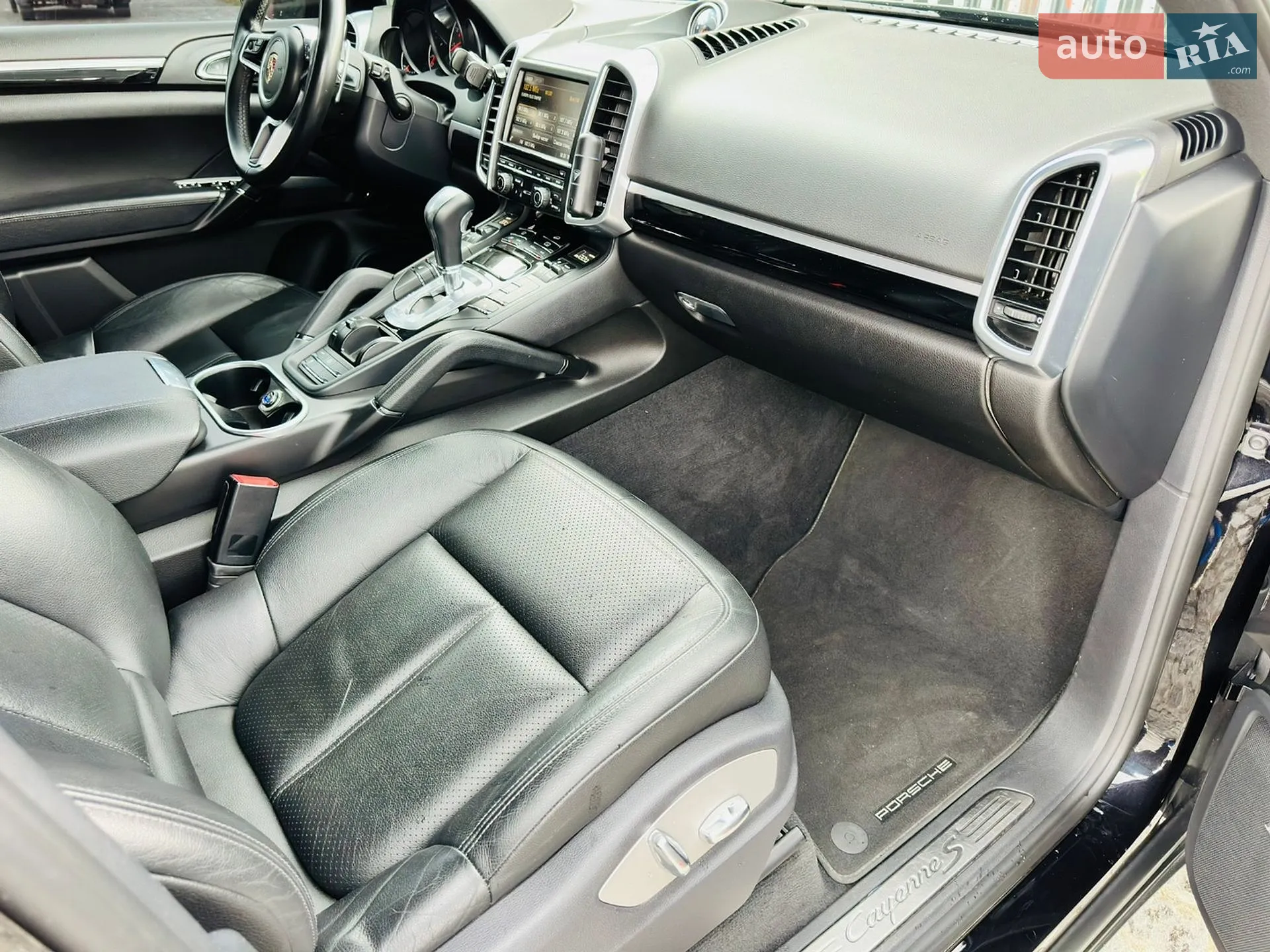 2014 Porsche Cayenne - мініатюра 35