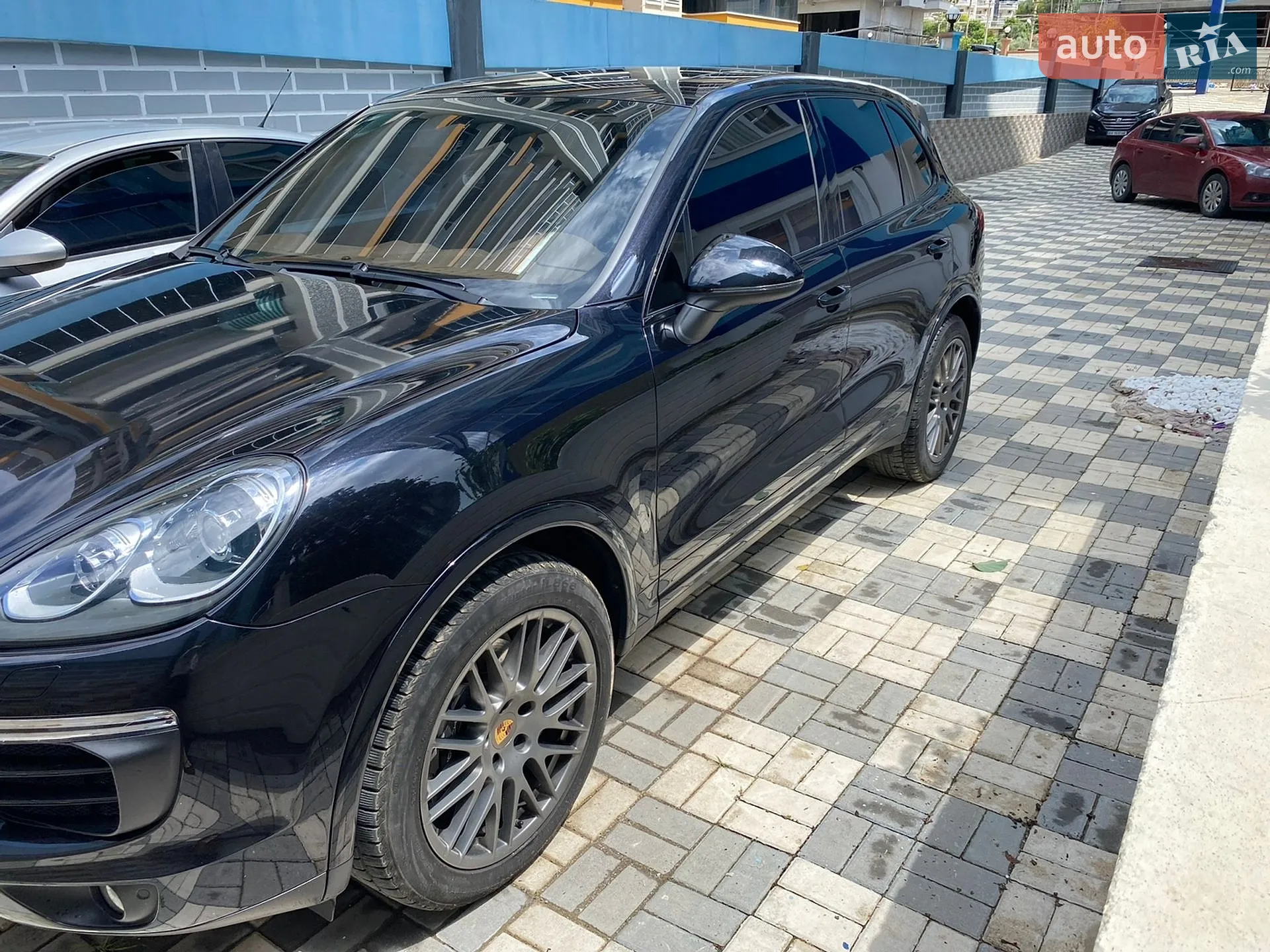 2016 Porsche Cayenne - мініатюра 2
