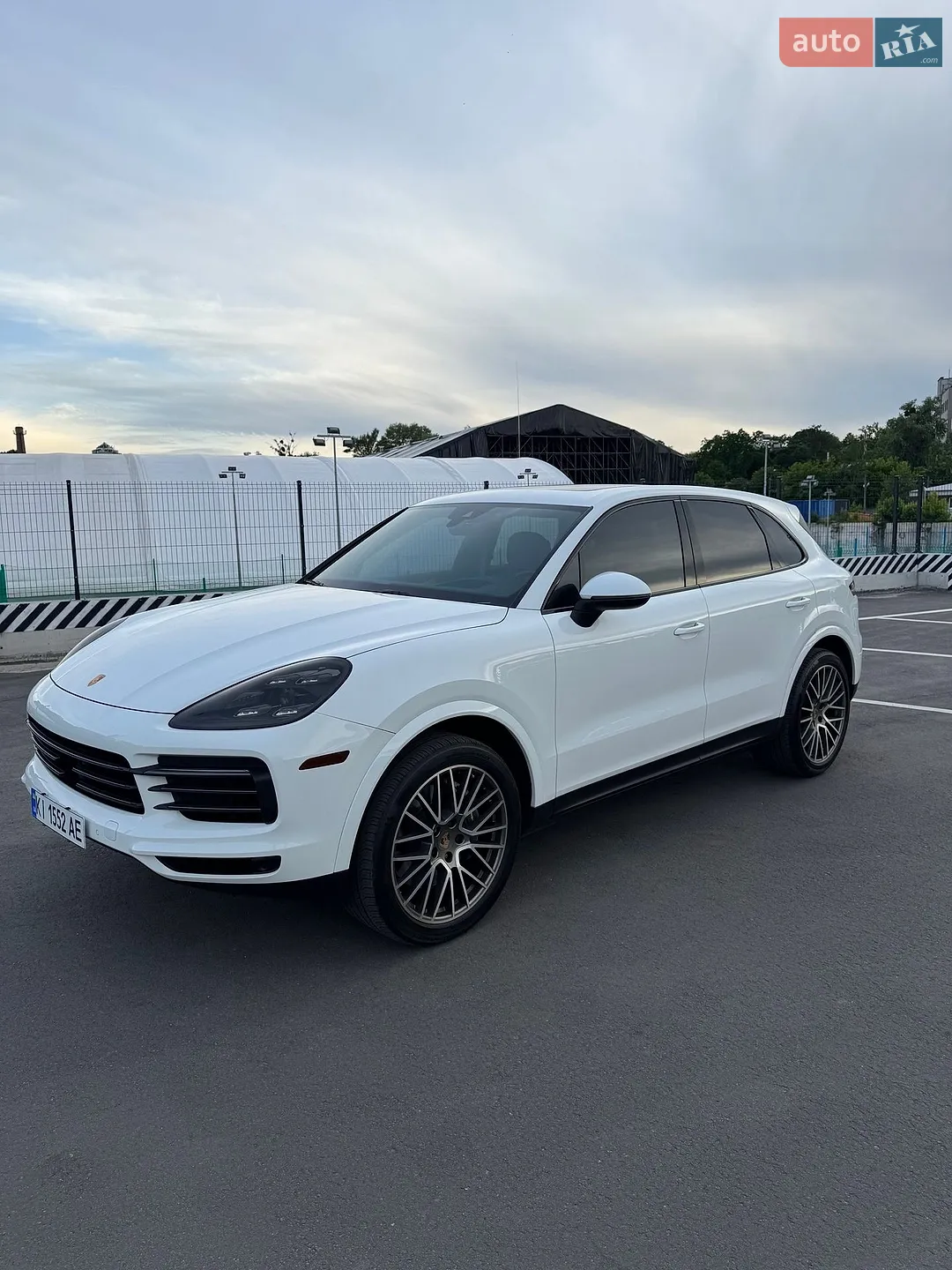 2022 Porsche Cayenne - мініатюра 2