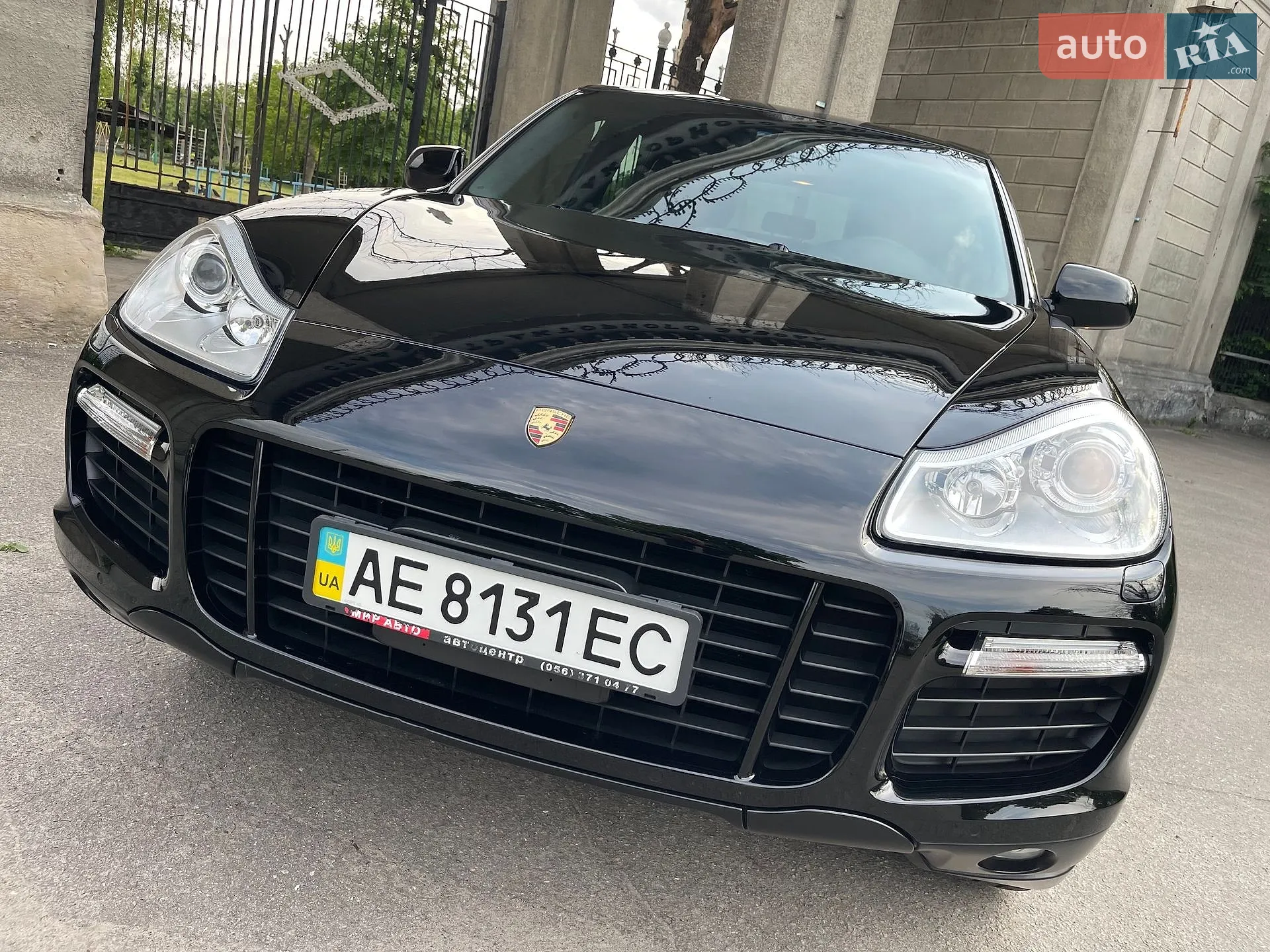 2010 Porsche Cayenne - мініатюра 2