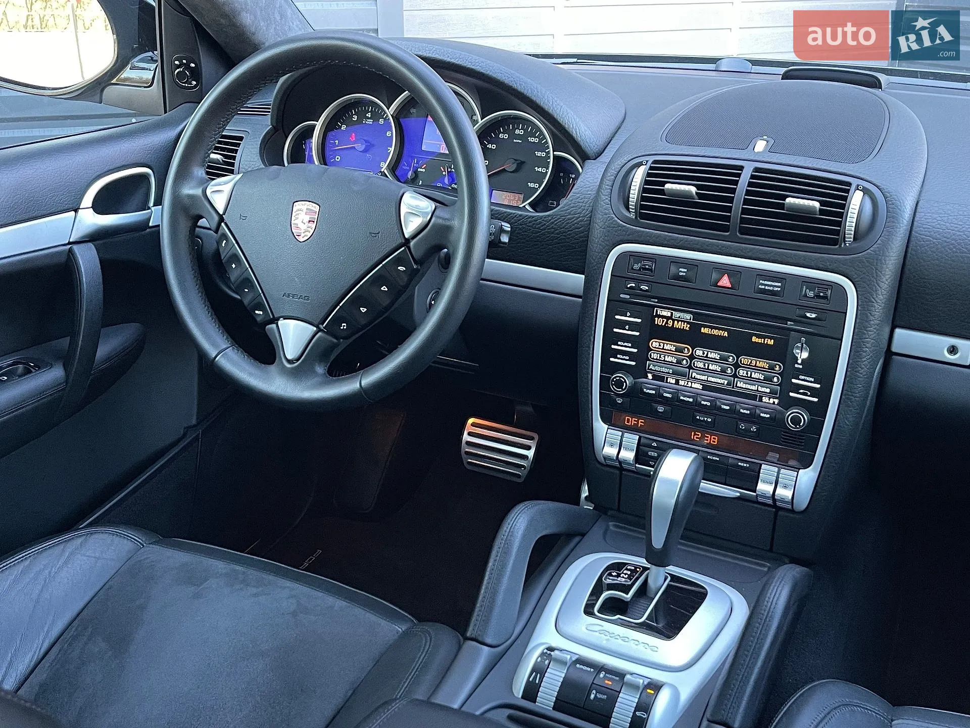 2010 Porsche Cayenne - мініатюра 40
