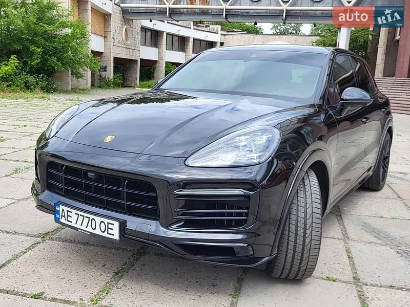 Porsche Cayenne 2022