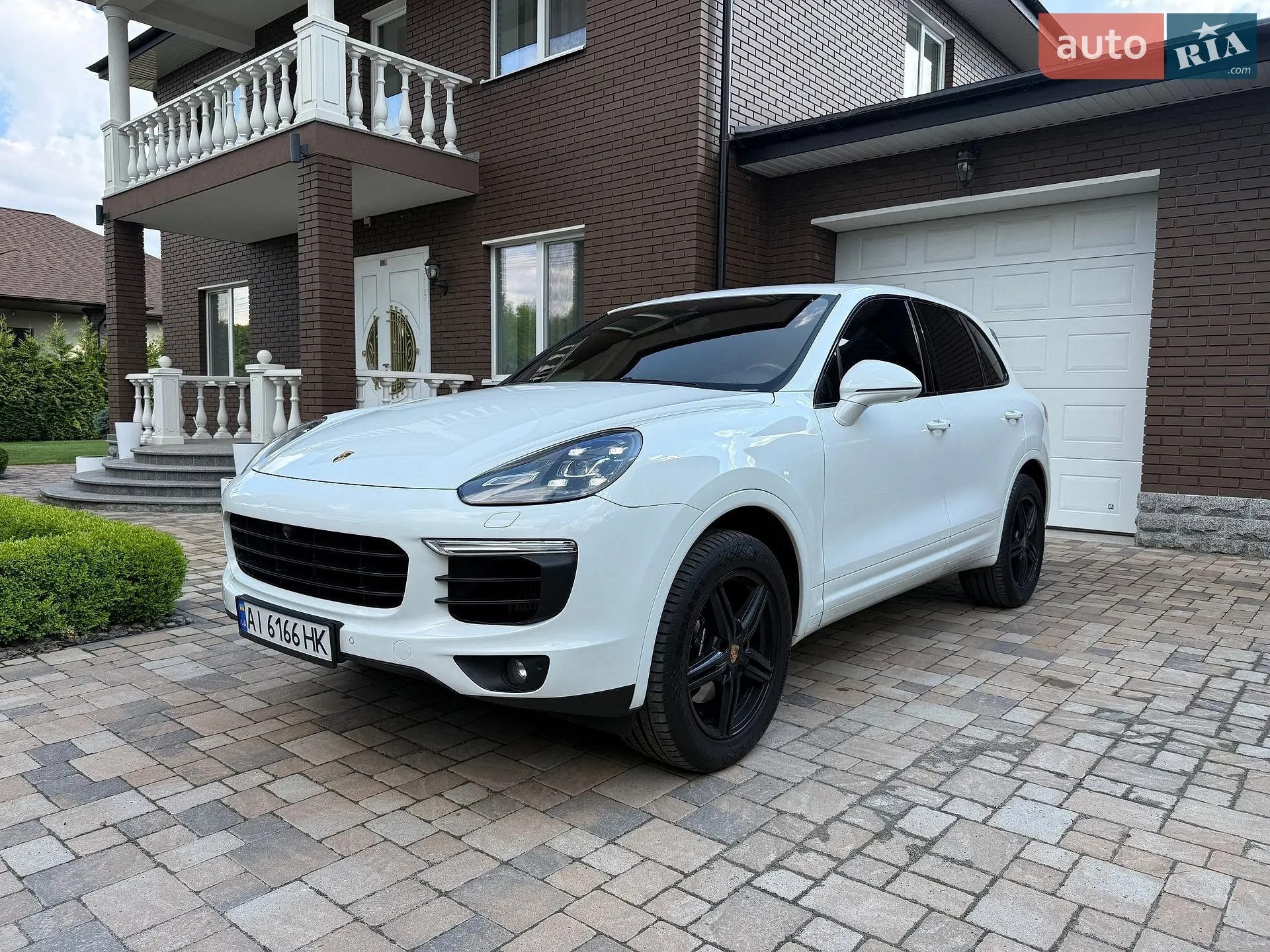 2016 Porsche Cayenne - мініатюра 5