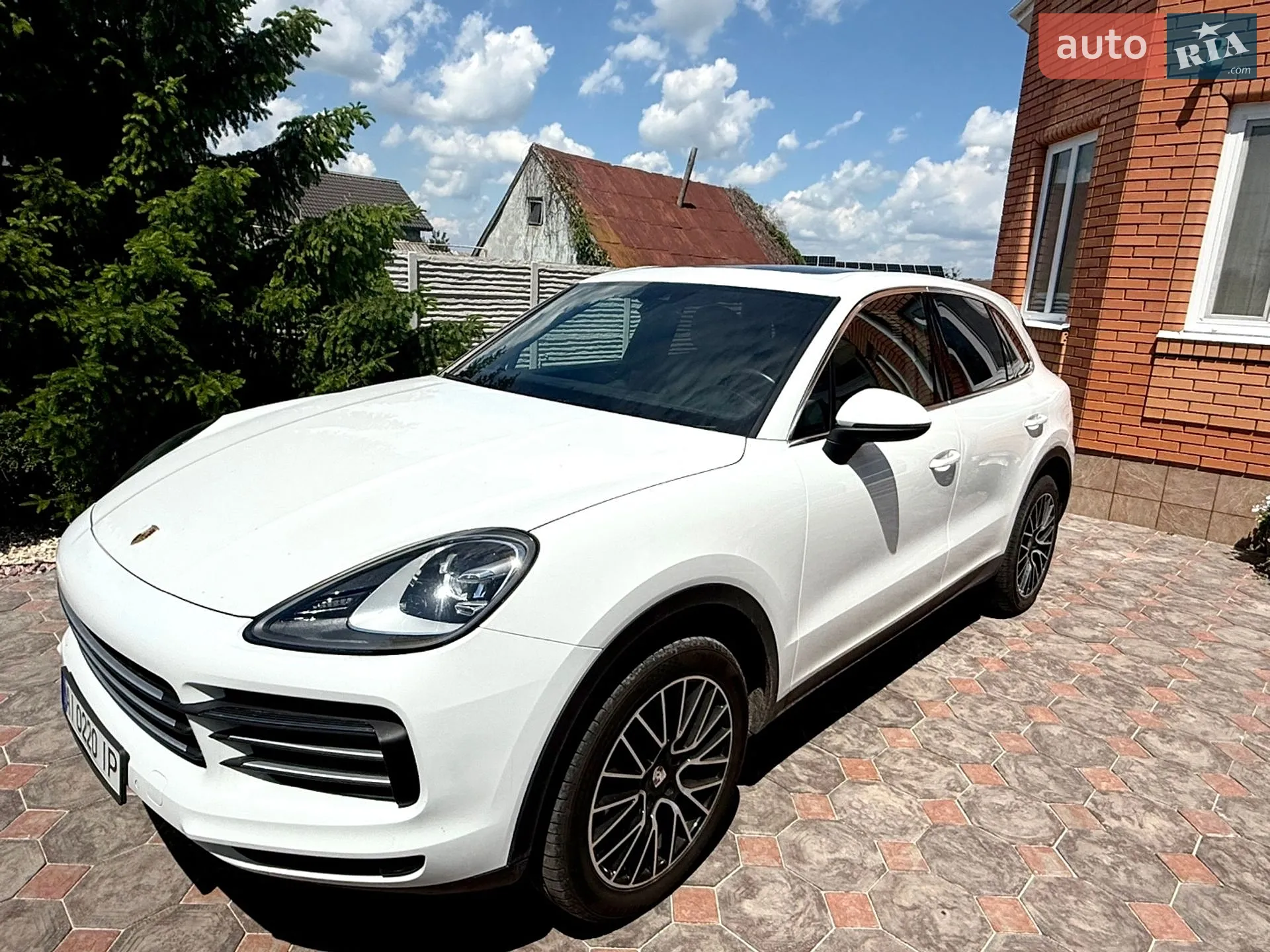 2020 Porsche Cayenne - мініатюра 4