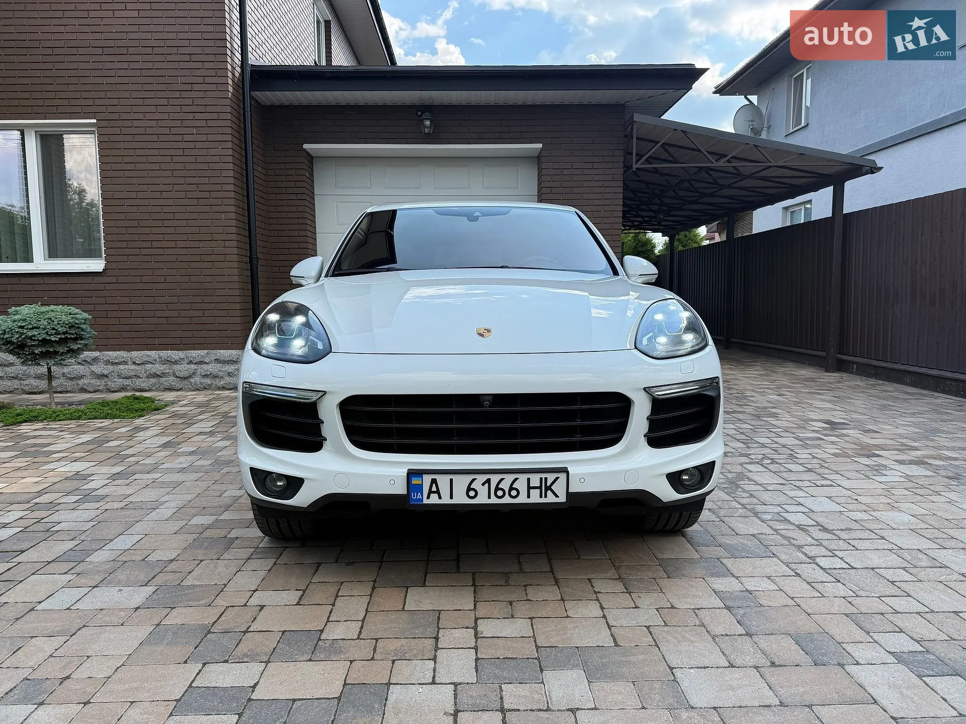 2016 Porsche Cayenne - мініатюра 15
