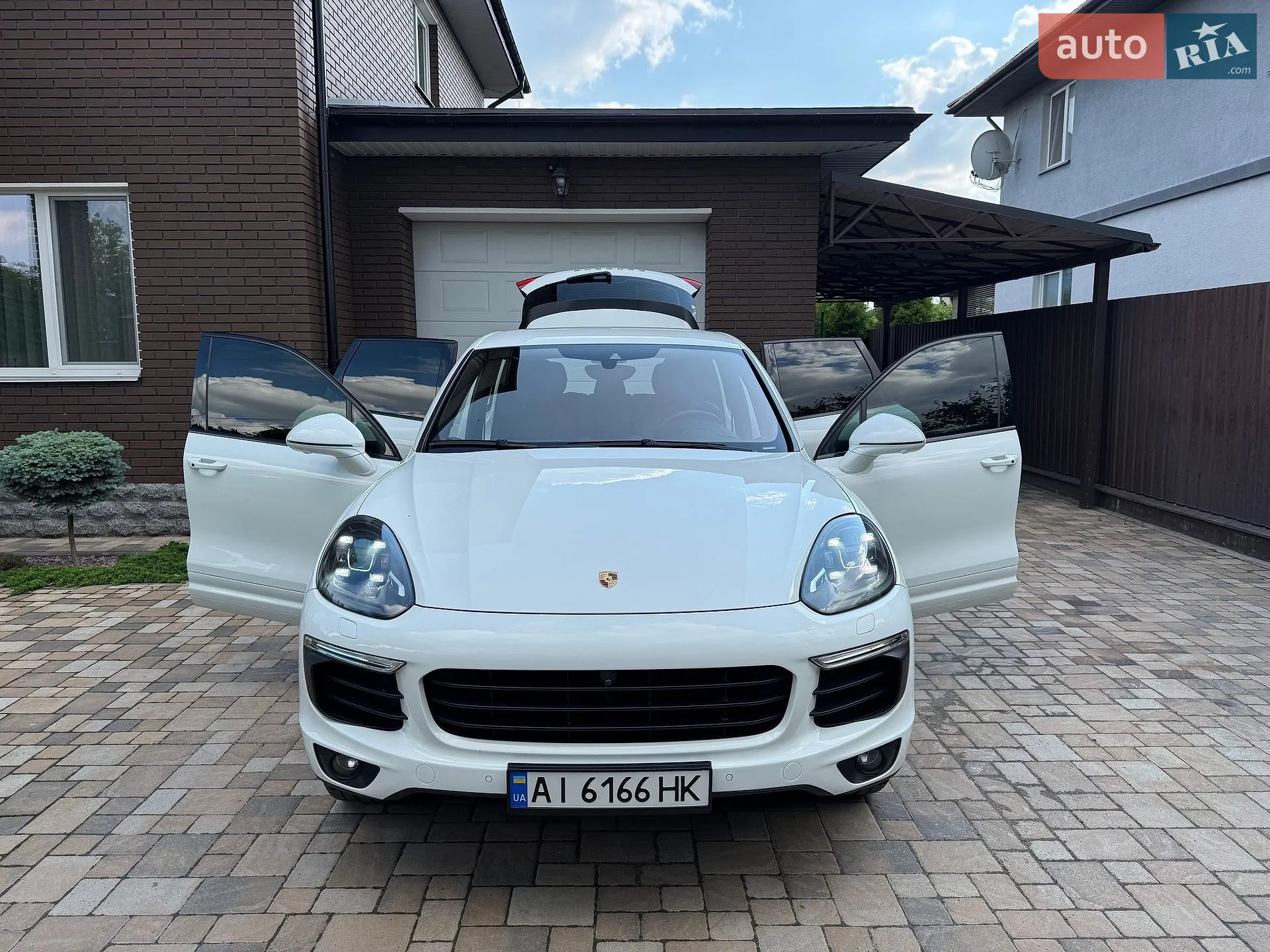 2016 Porsche Cayenne - мініатюра 52