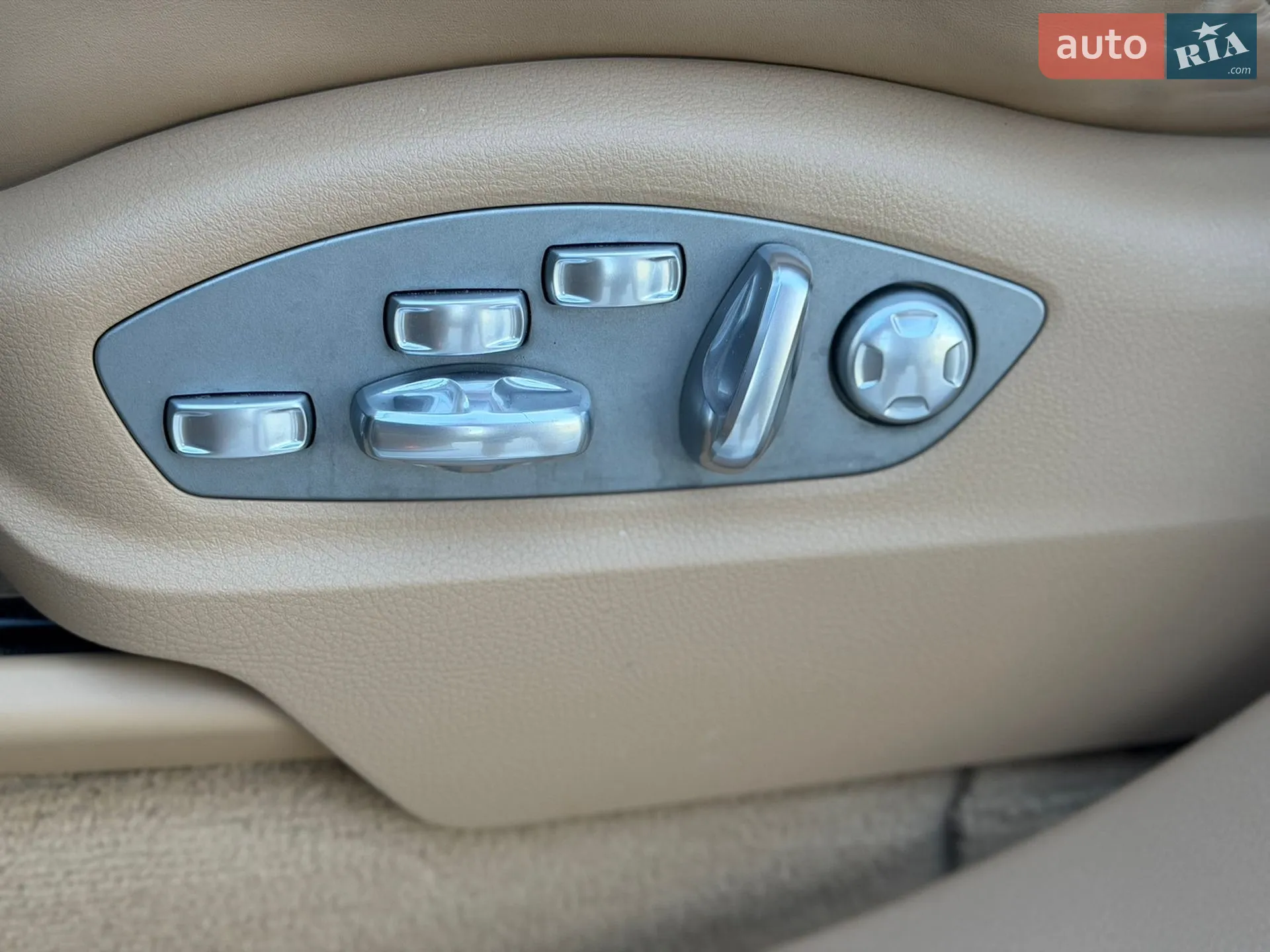 2016 Porsche Cayenne - мініатюра 40