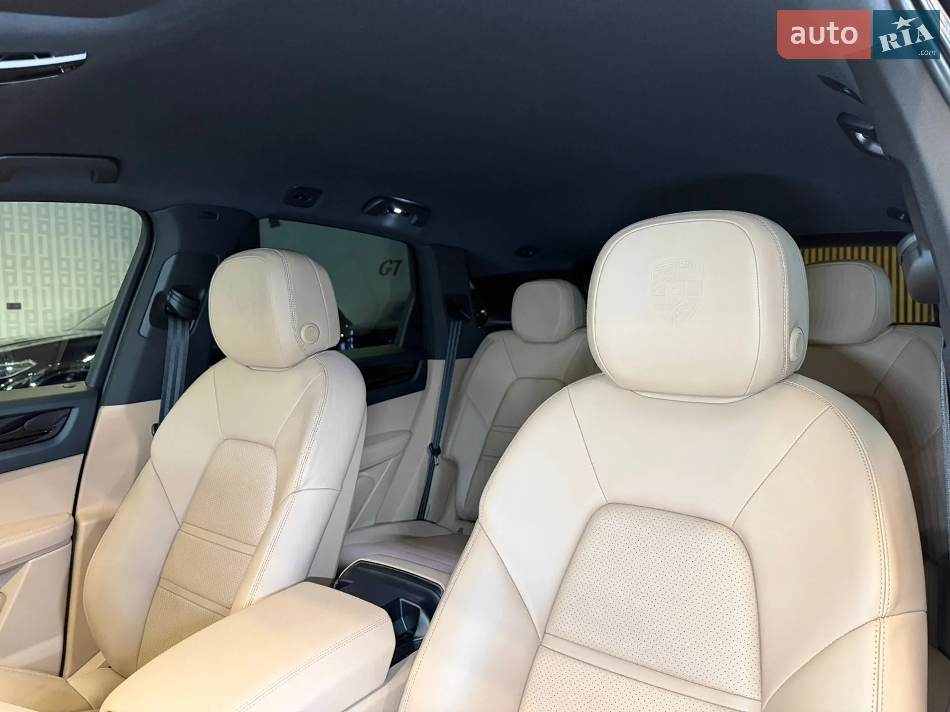2019 Porsche Cayenne - мініатюра 21