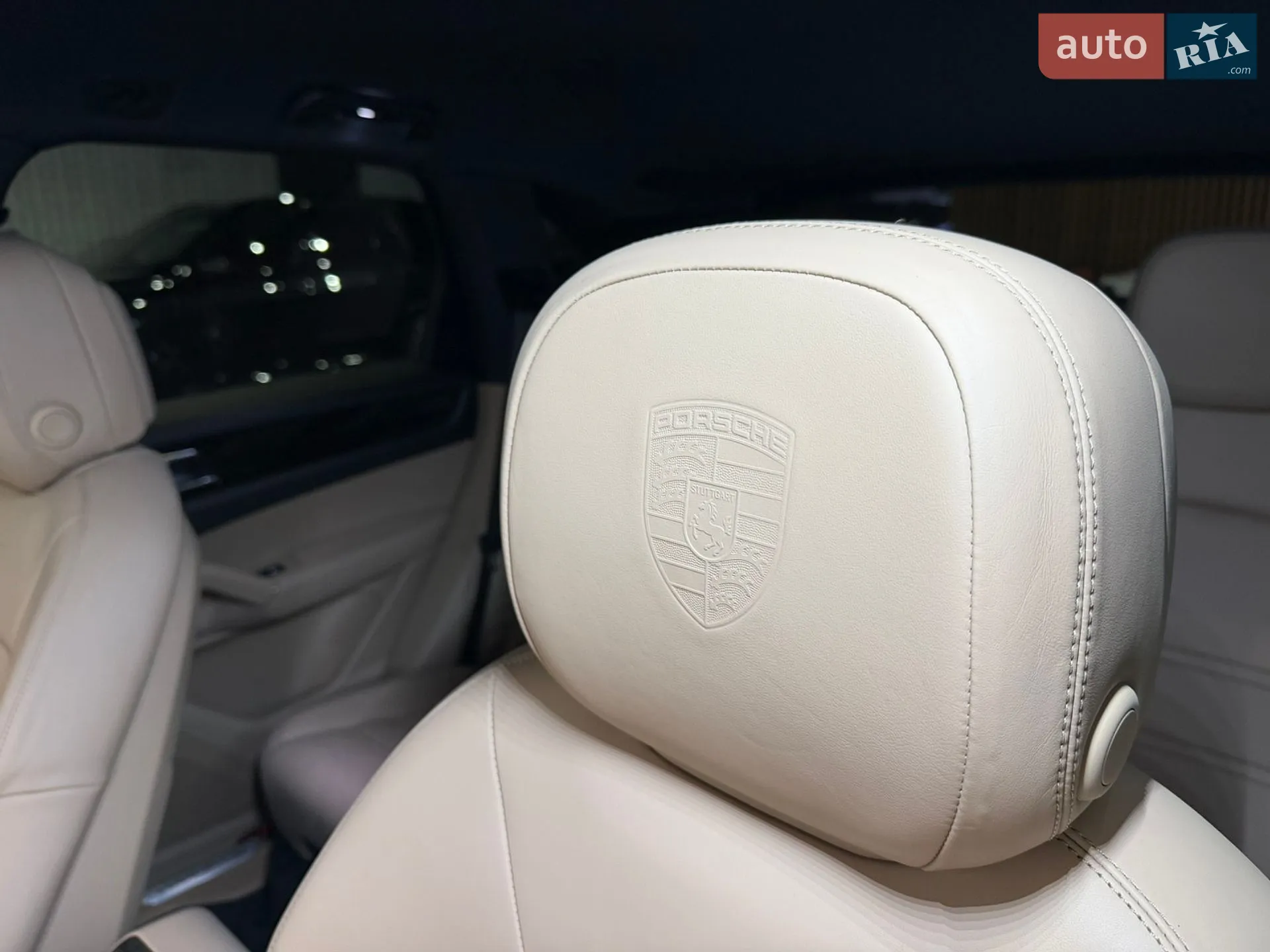 2019 Porsche Cayenne - мініатюра 22
