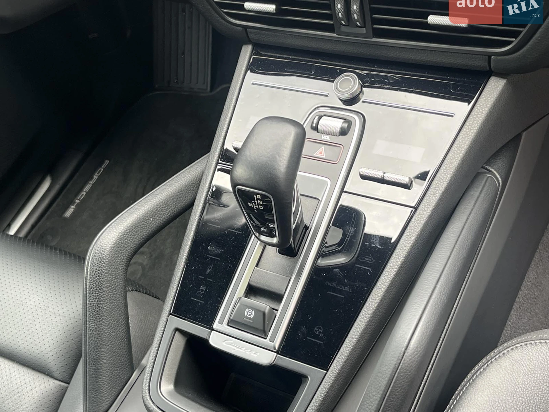 2020 Porsche Cayenne - мініатюра 45