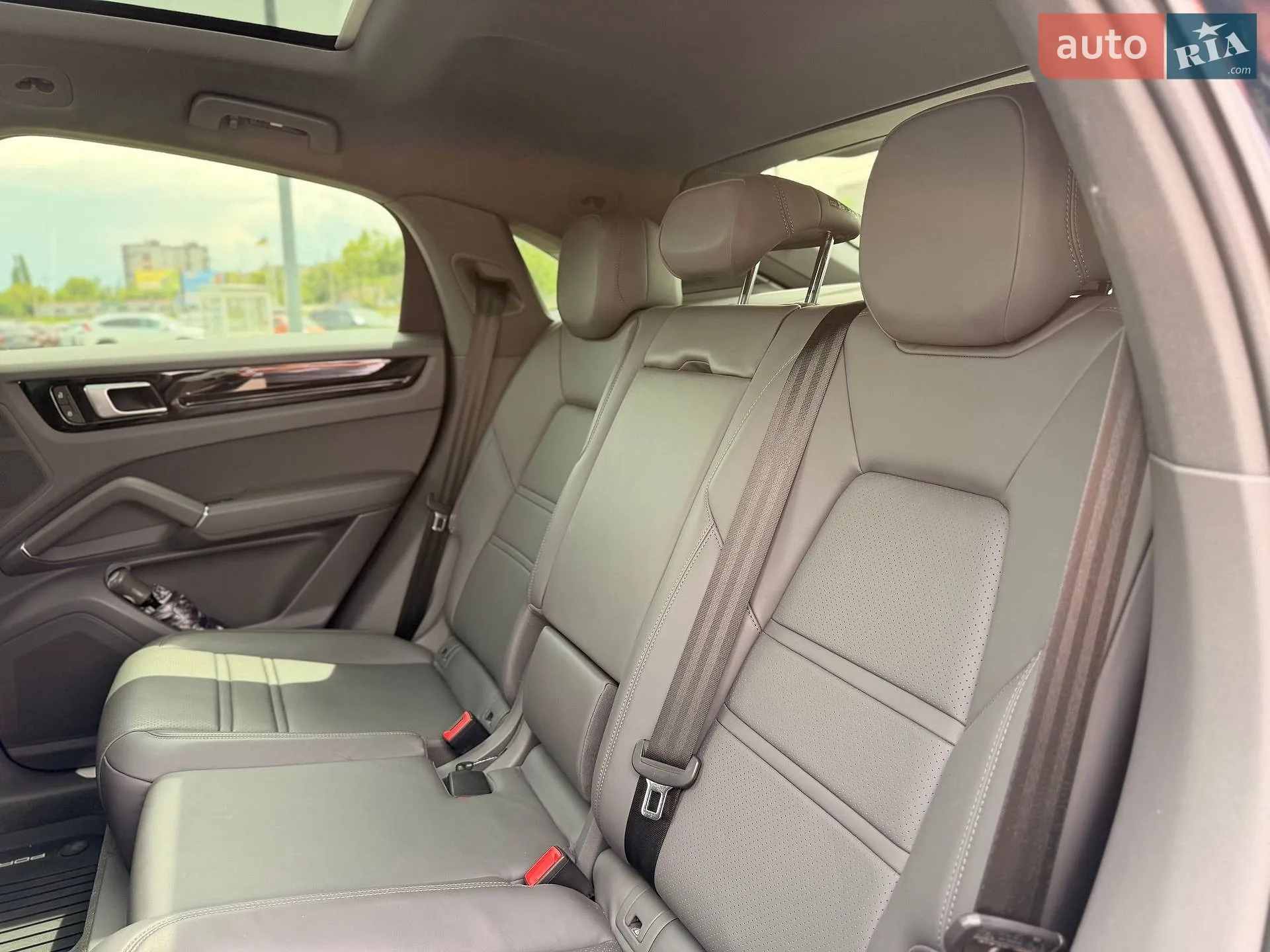2021 Porsche Cayenne - мініатюра 66