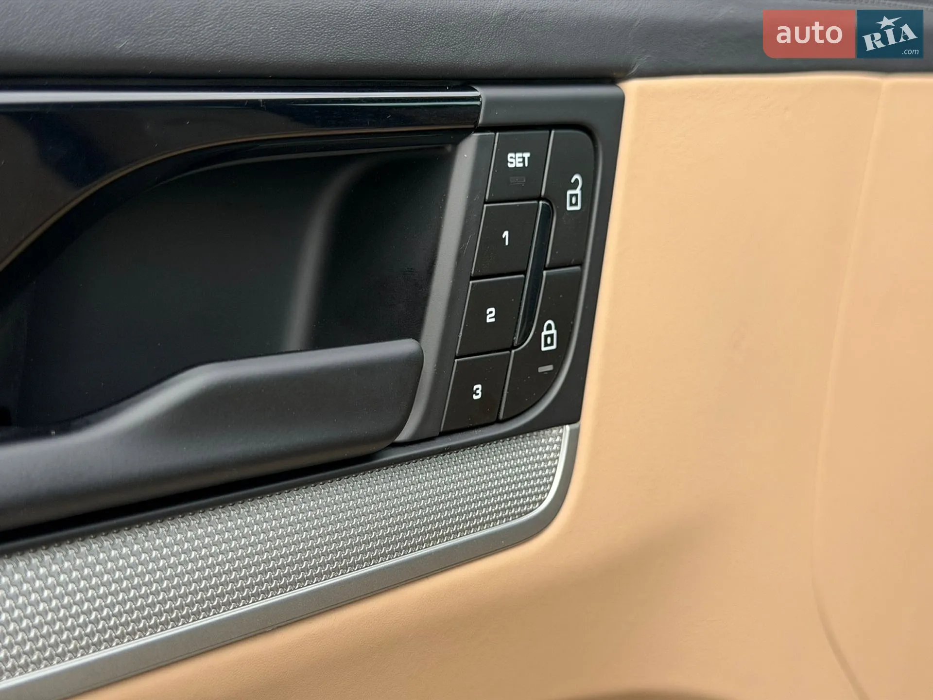 2023 Porsche Cayenne - мініатюра 32