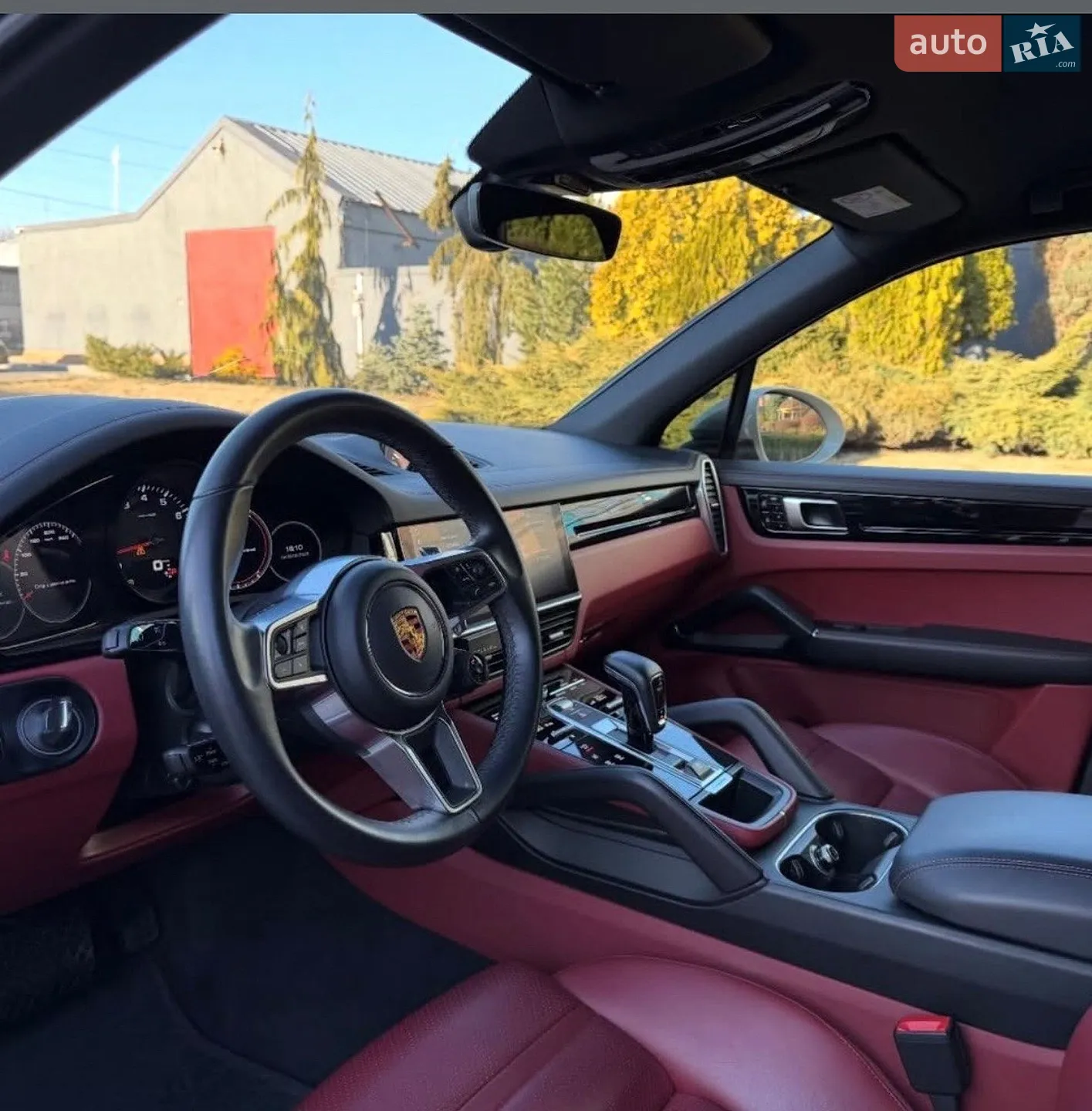 2020 Porsche Cayenne - мініатюра 8