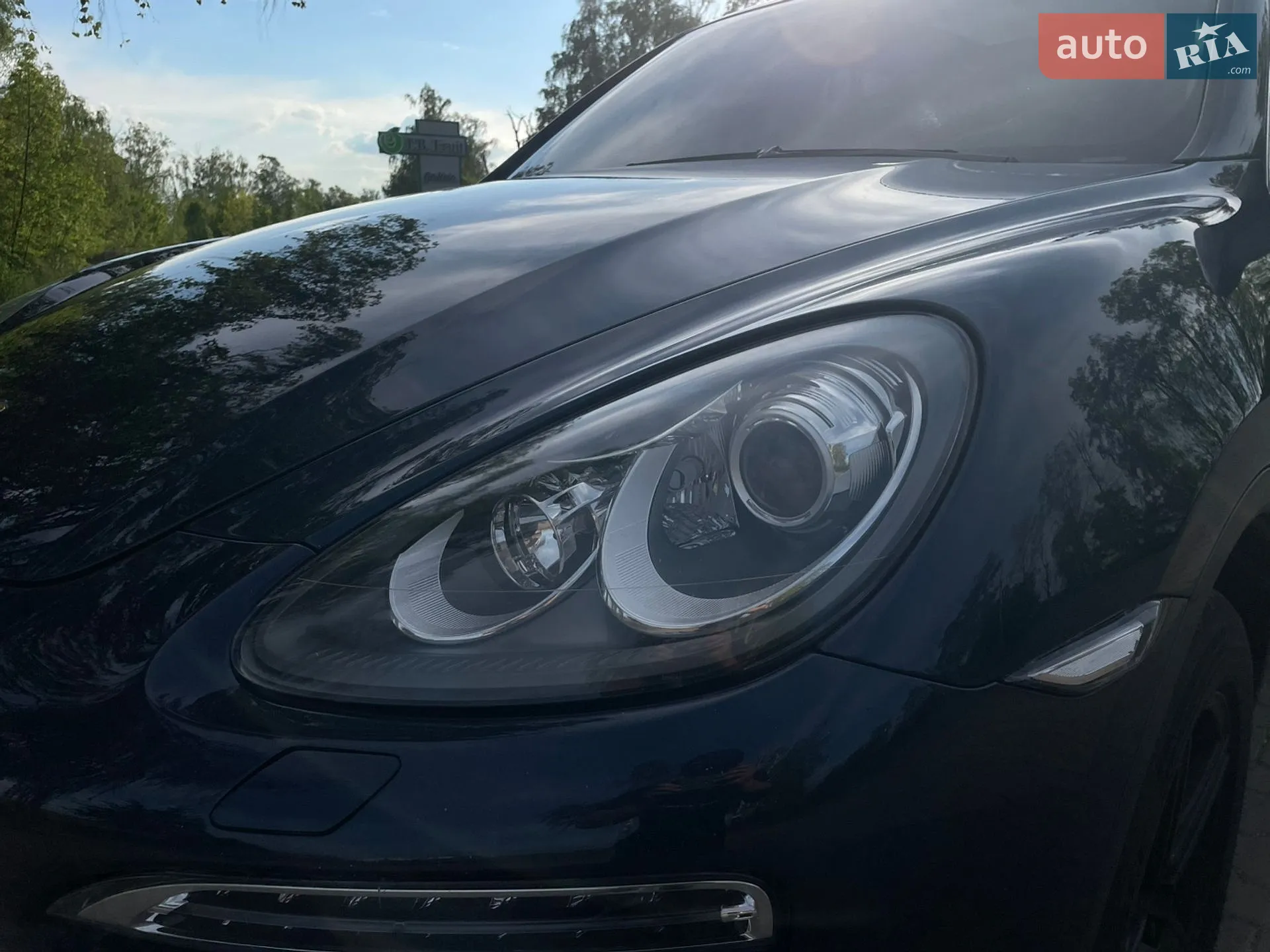 2011 Porsche Cayenne - мініатюра 12