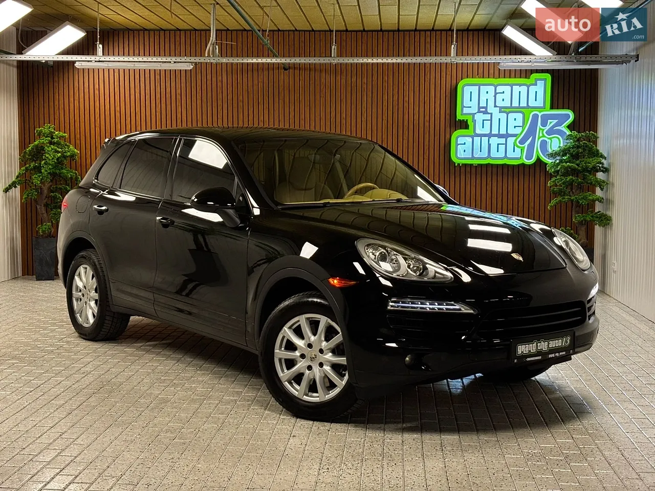2013 Porsche Cayenne - мініатюра 20