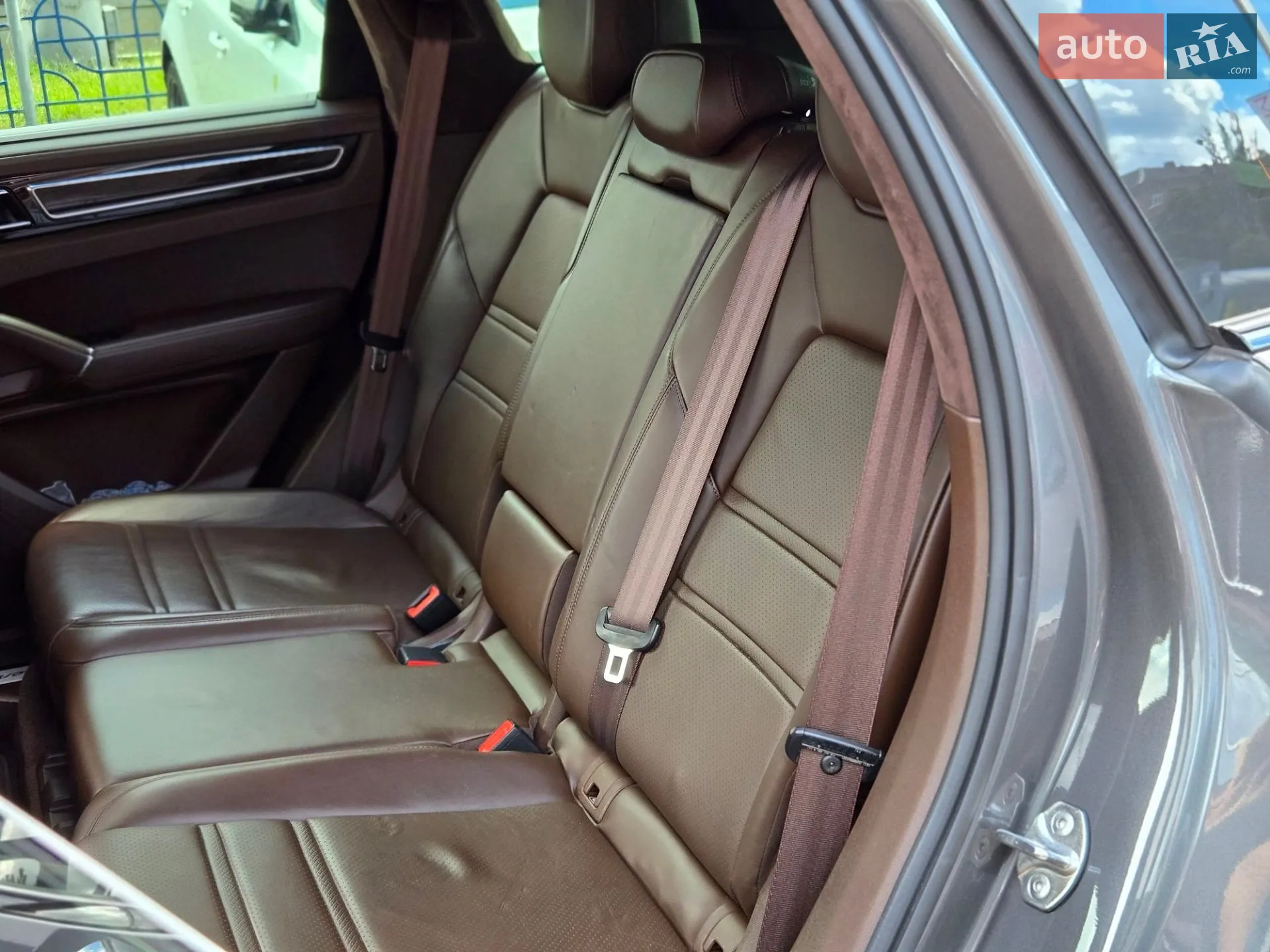 2019 Porsche Cayenne - мініатюра 23