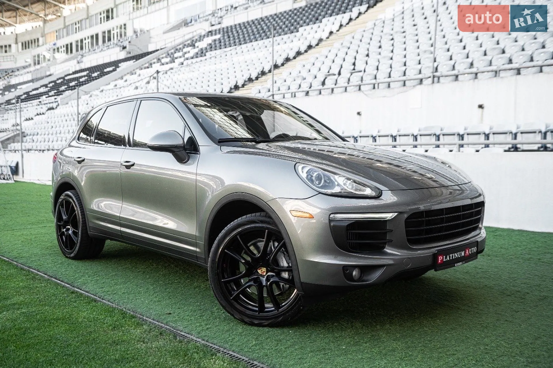 2016 Porsche Cayenne - мініатюра 5