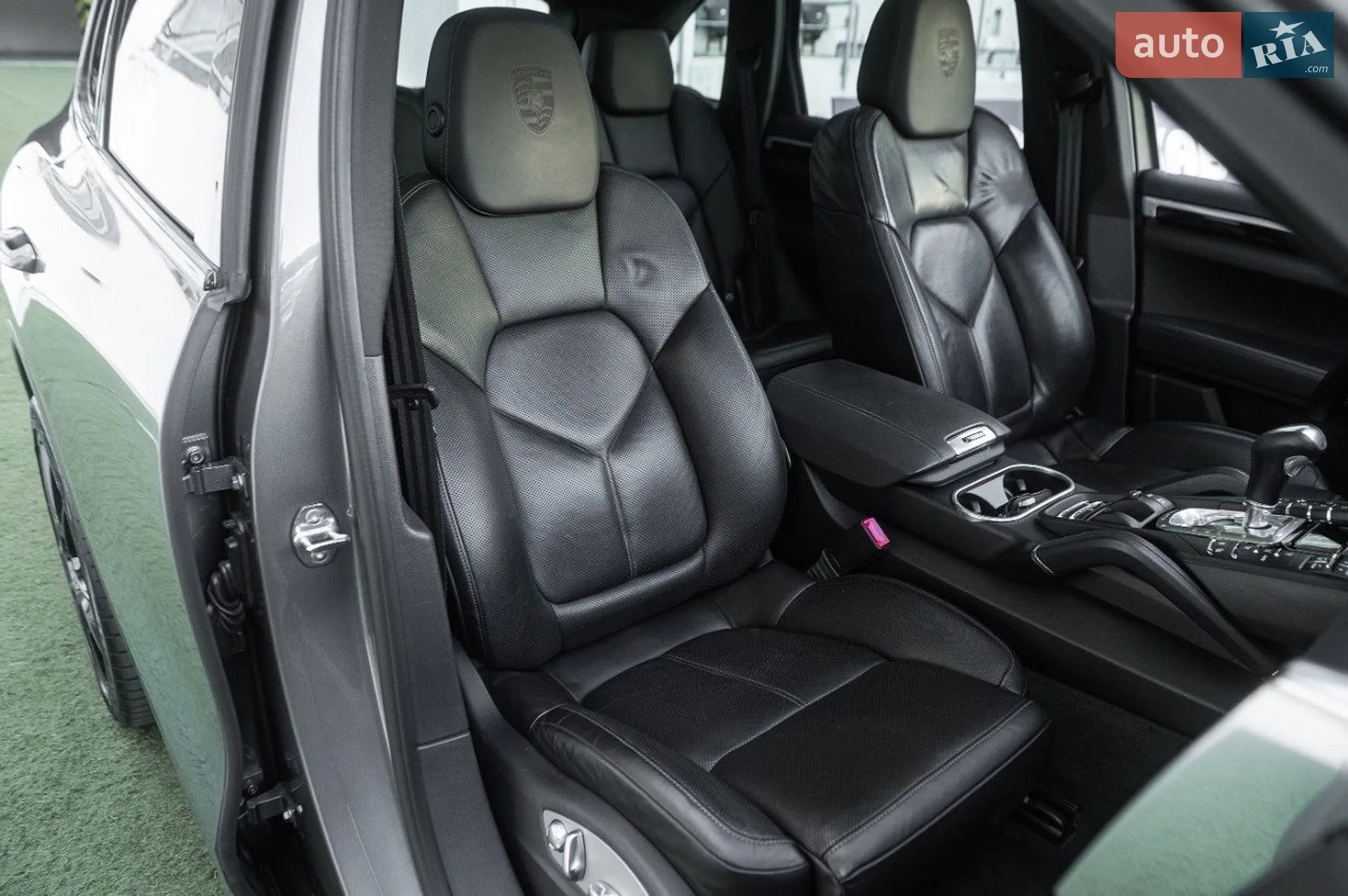 2016 Porsche Cayenne - мініатюра 19